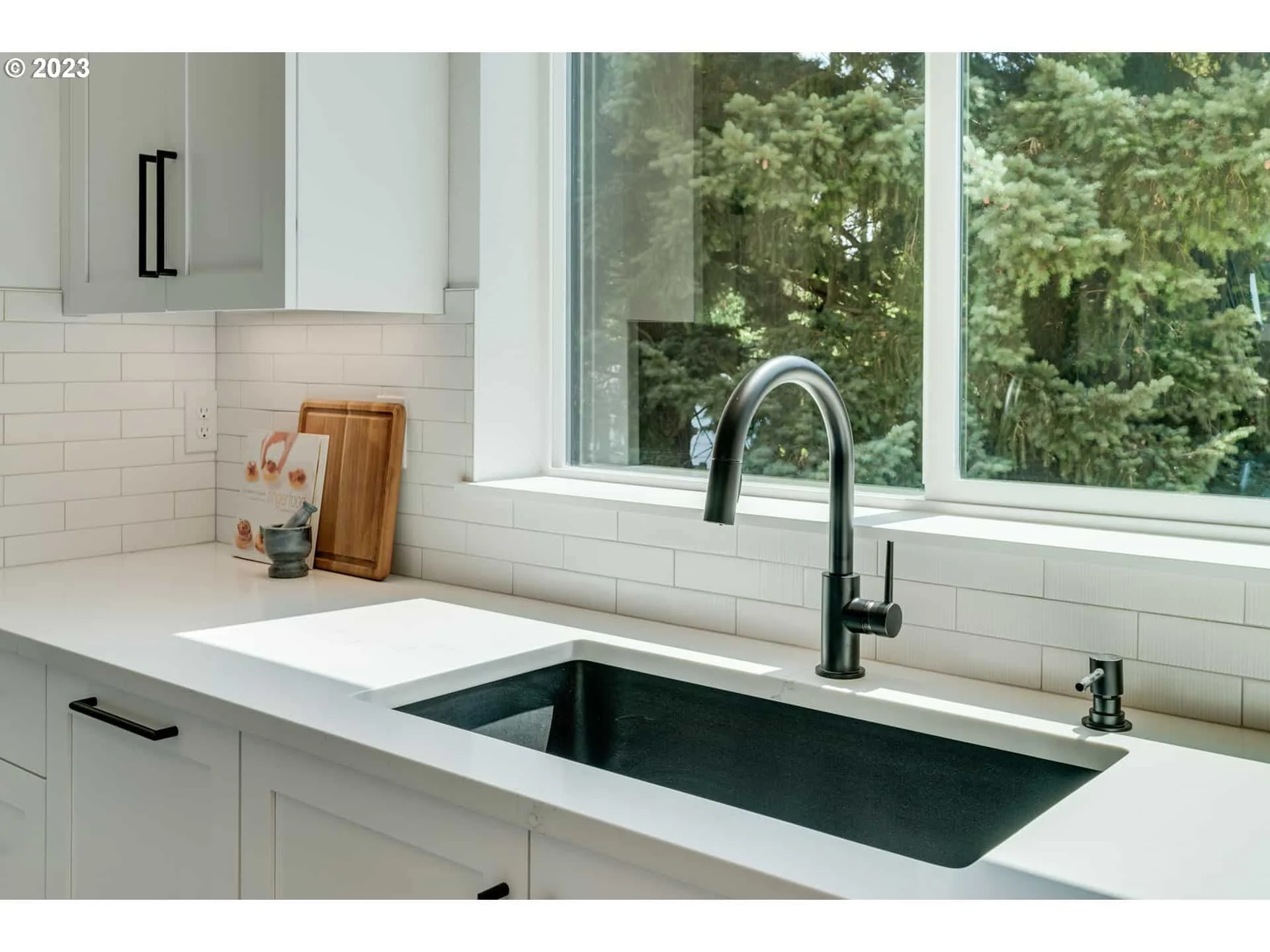 108 NE Bridgeton Road - Photo 9