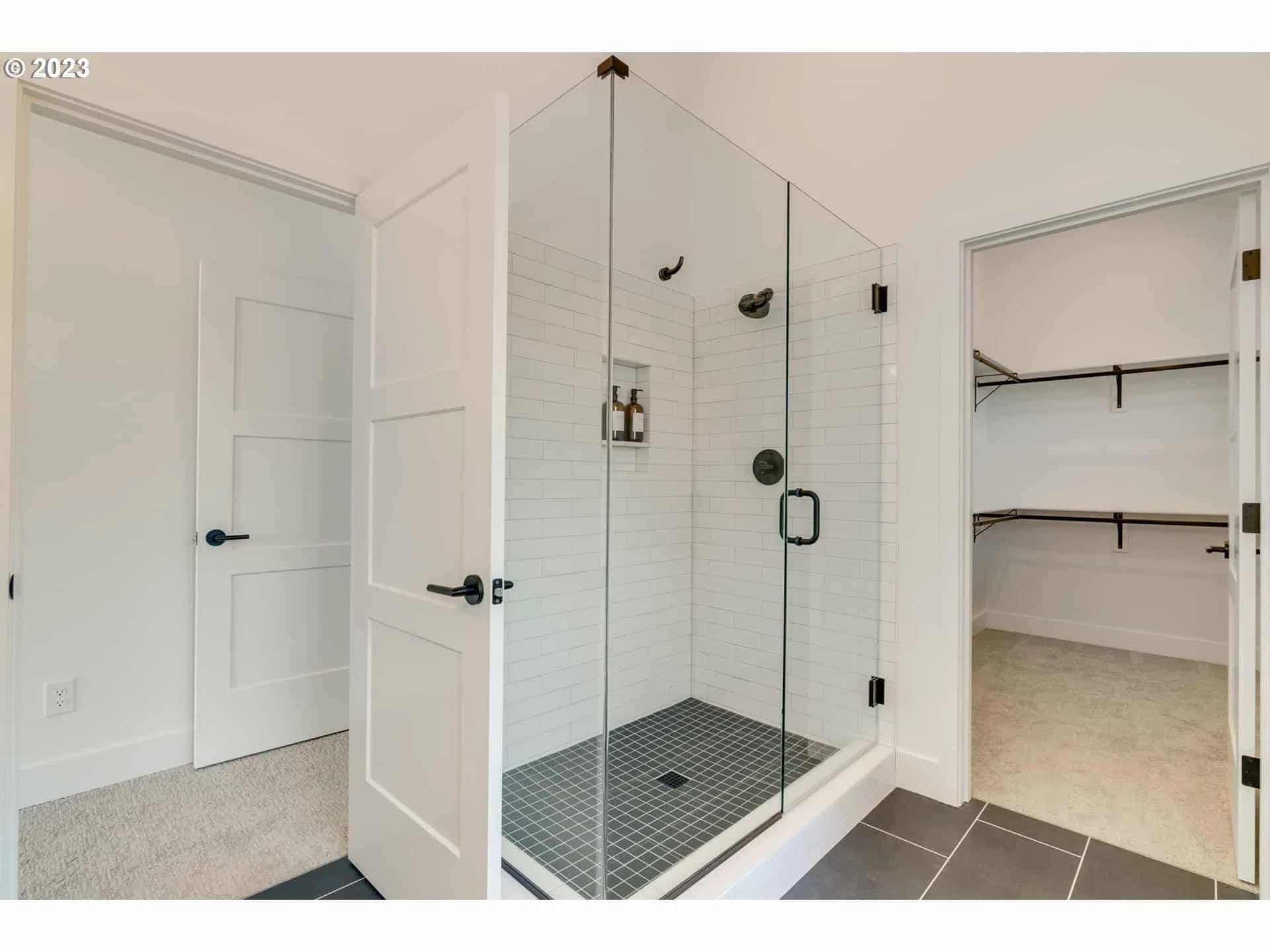 108 NE Bridgeton Road - Photo 32