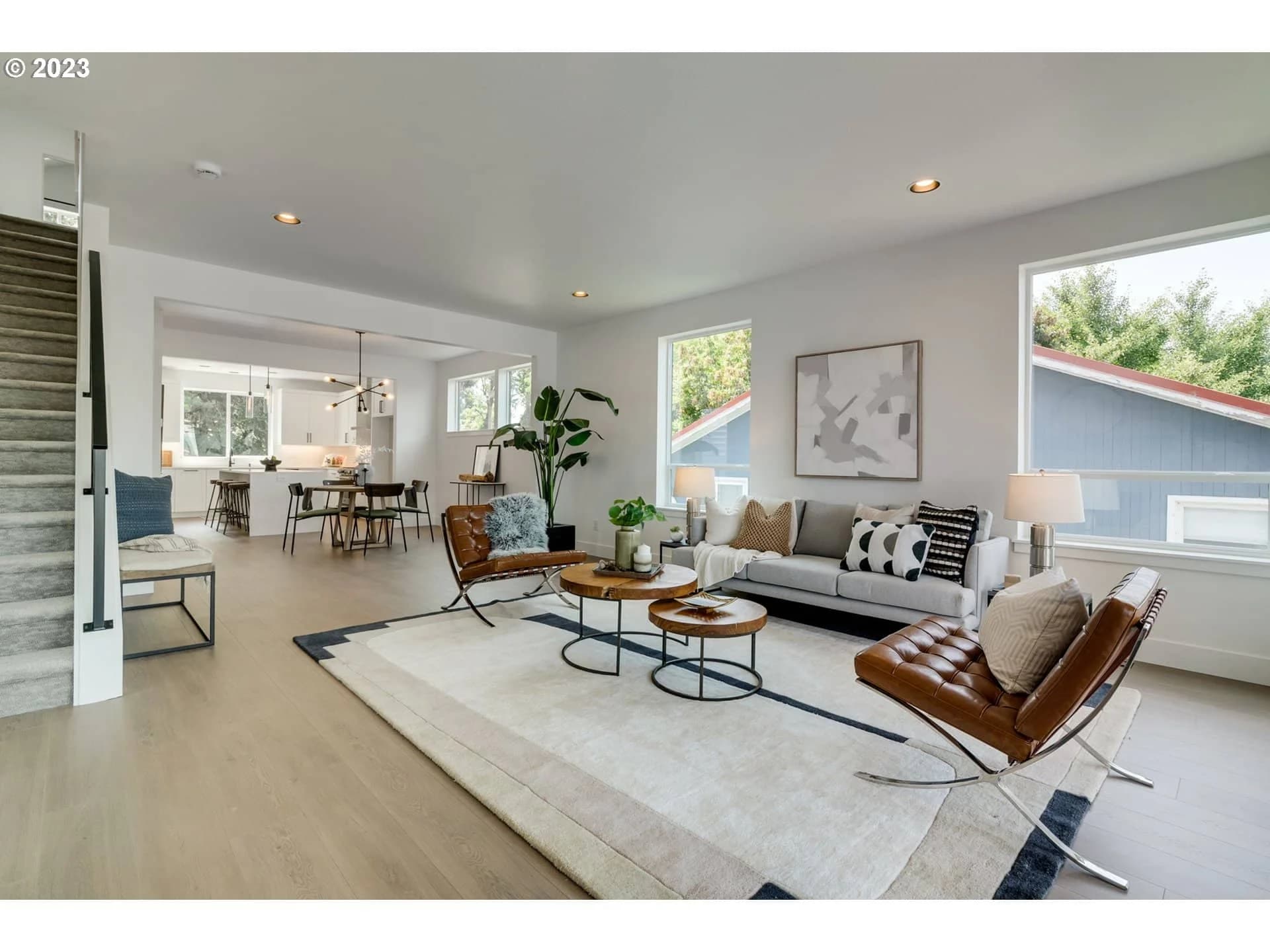 108 NE Bridgeton Road - Photo 2