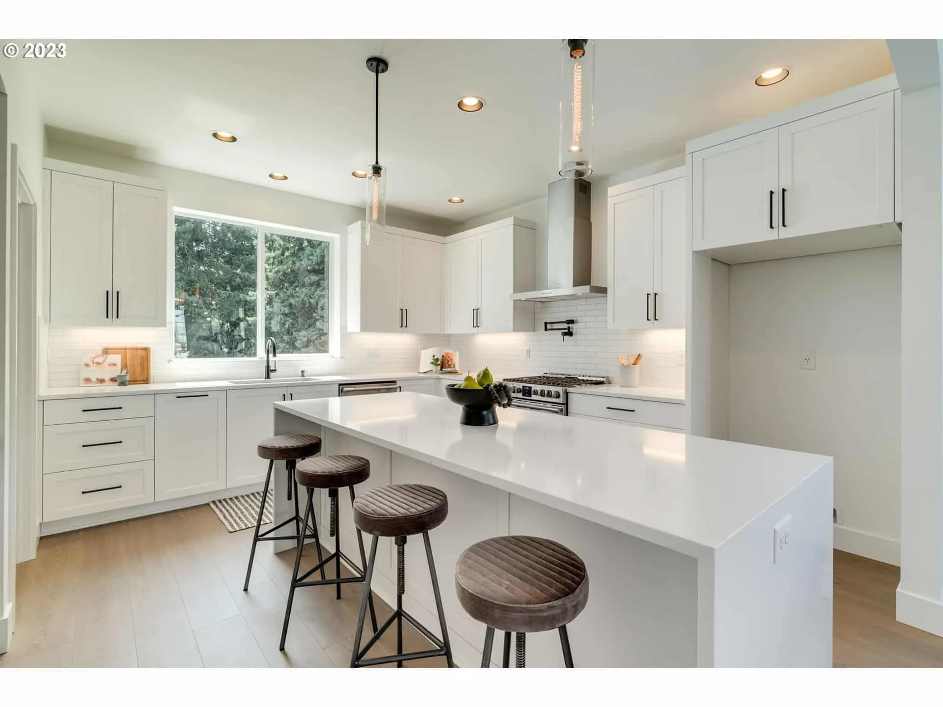 108 NE Bridgeton Road - Photo 7