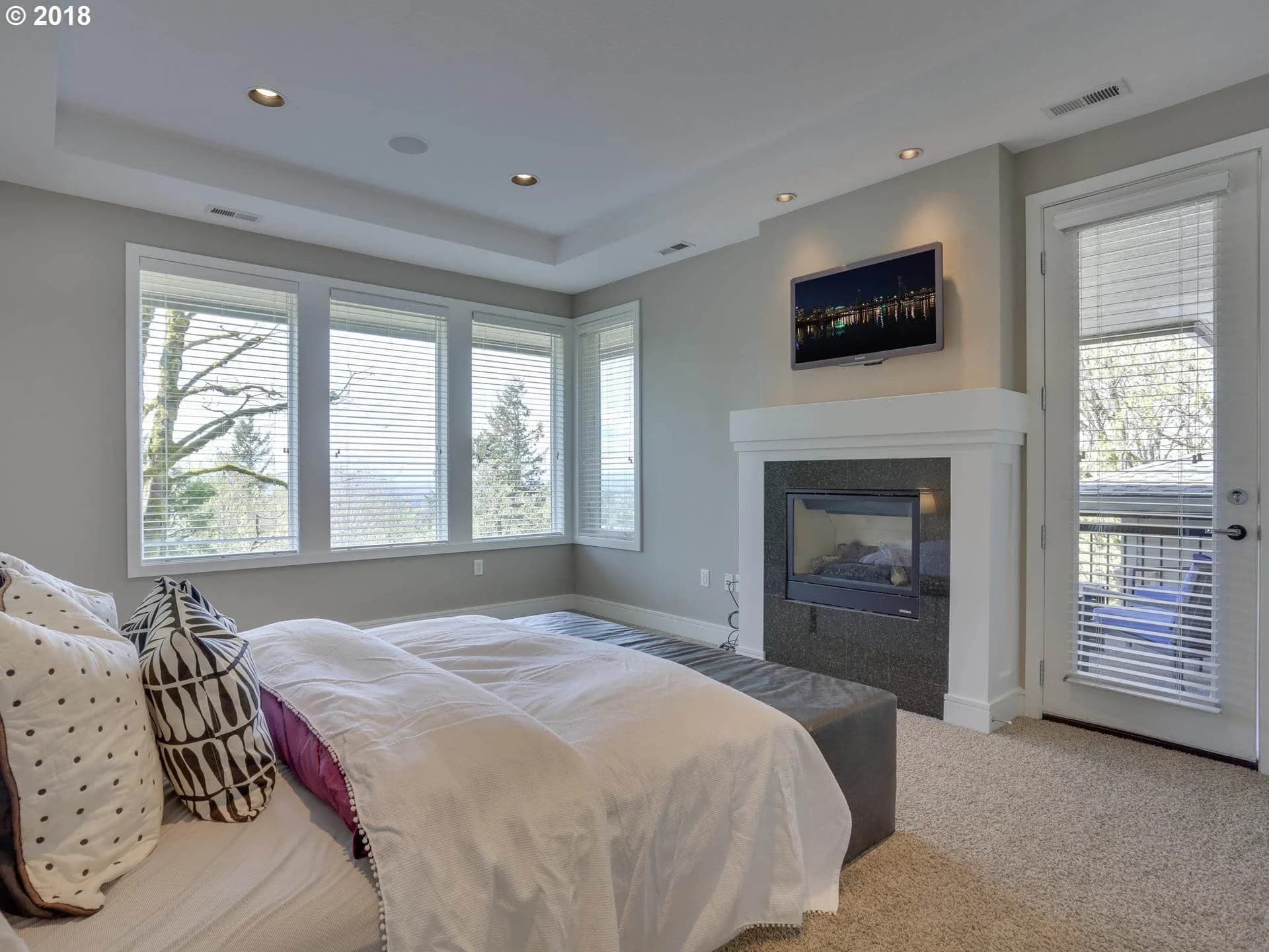 120 SW Moonridge Place - Photo 15