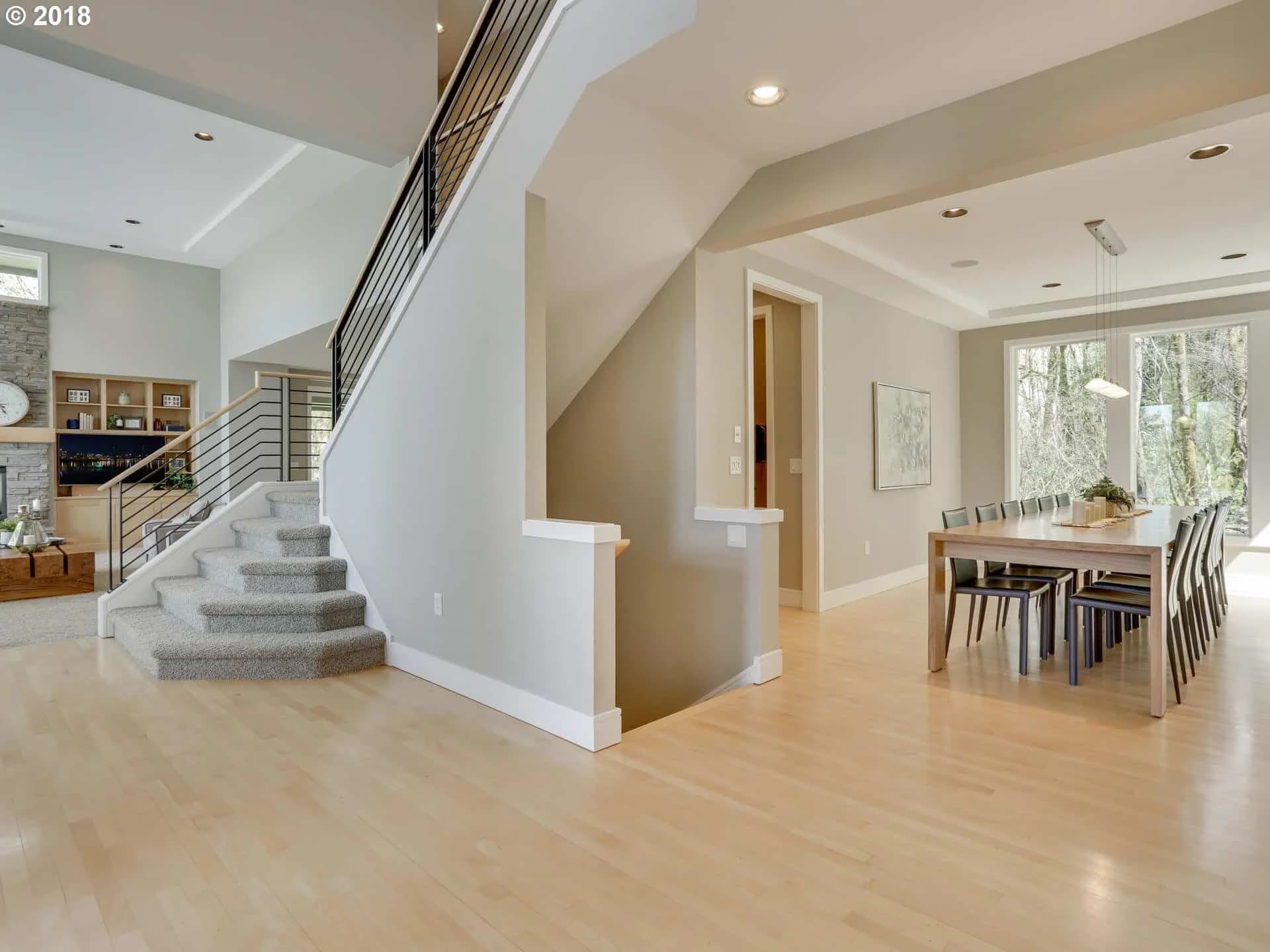 120 SW Moonridge Place - Photo 2