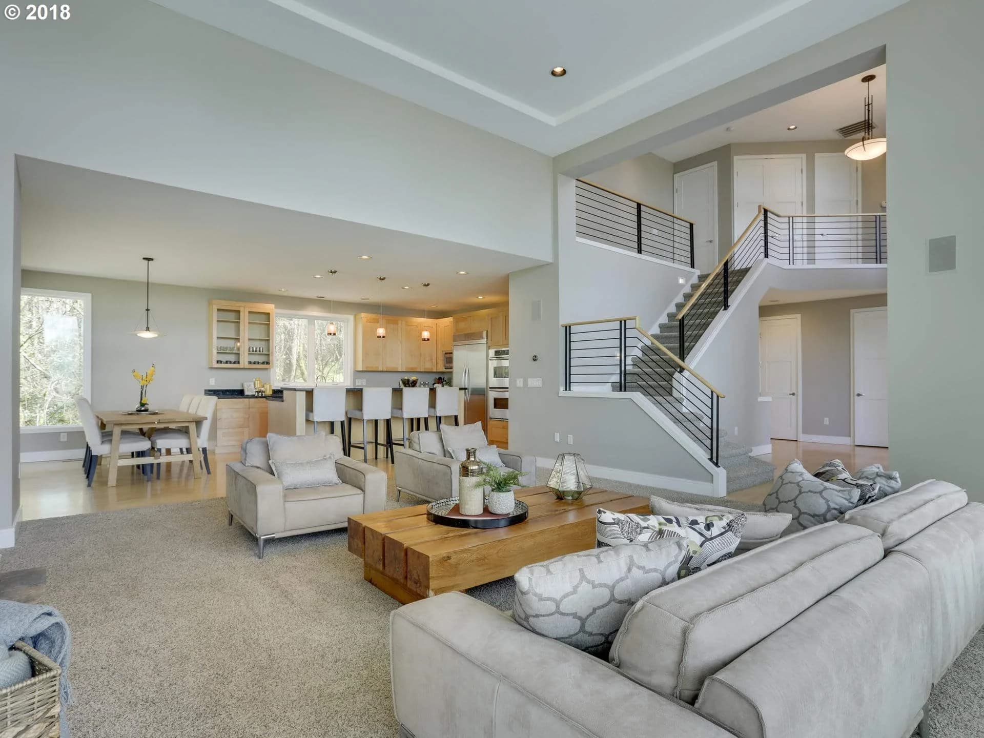 120 SW Moonridge Place - Photo 5