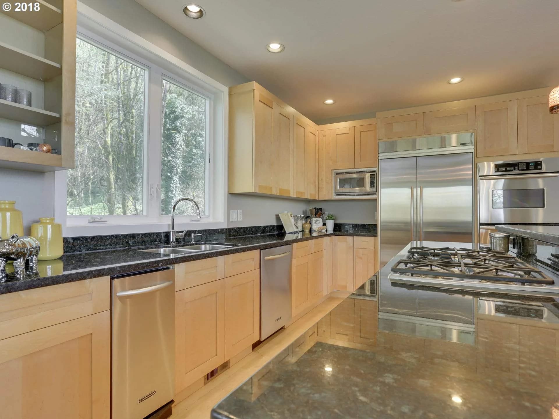 120 SW Moonridge Place - Photo 9