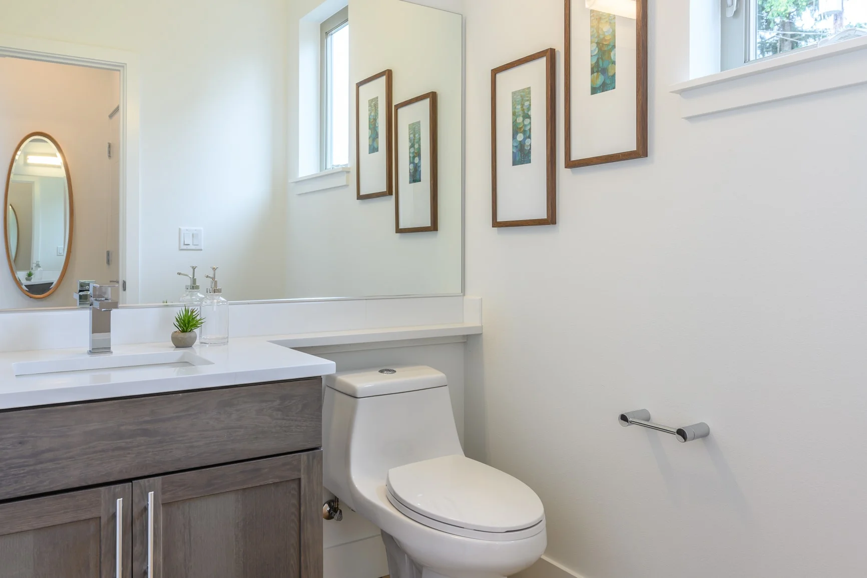 1886 NE Holman St - Photo 8