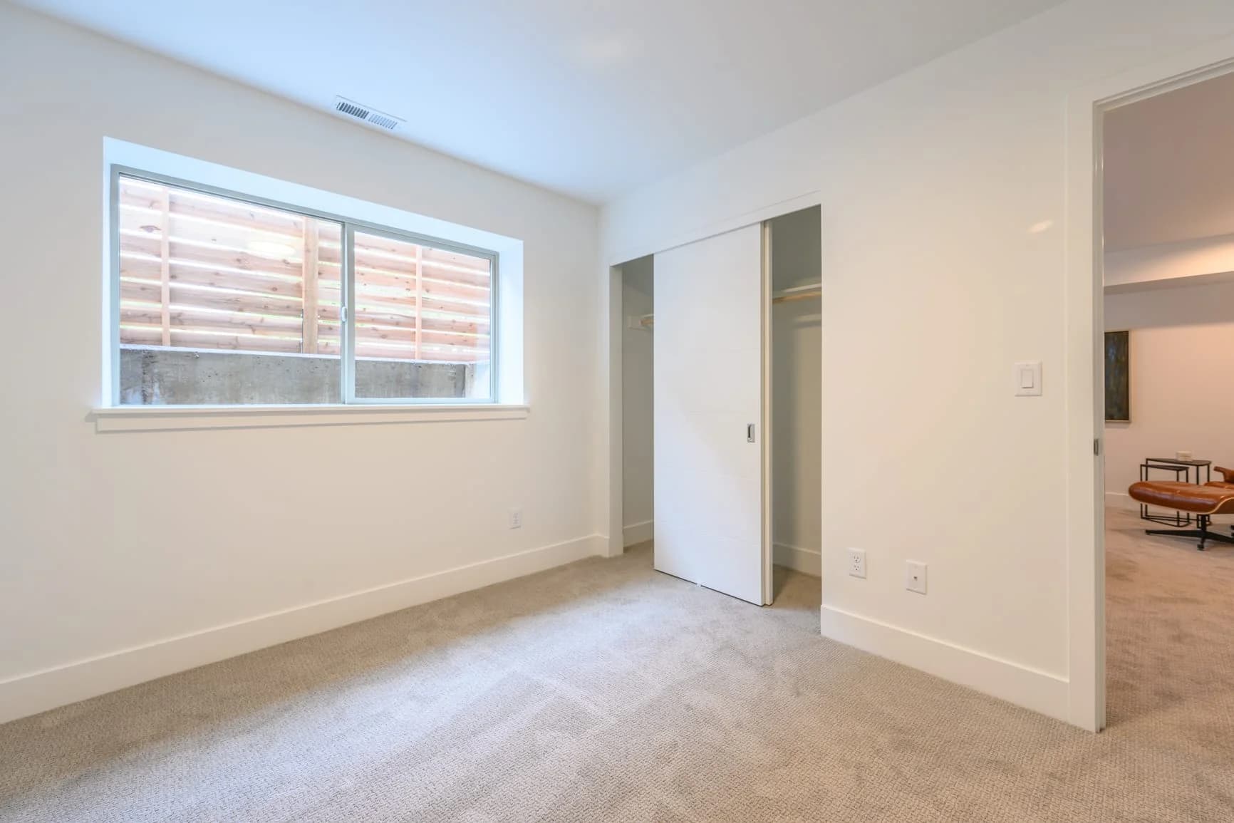 1886 NE Holman St - Photo 12