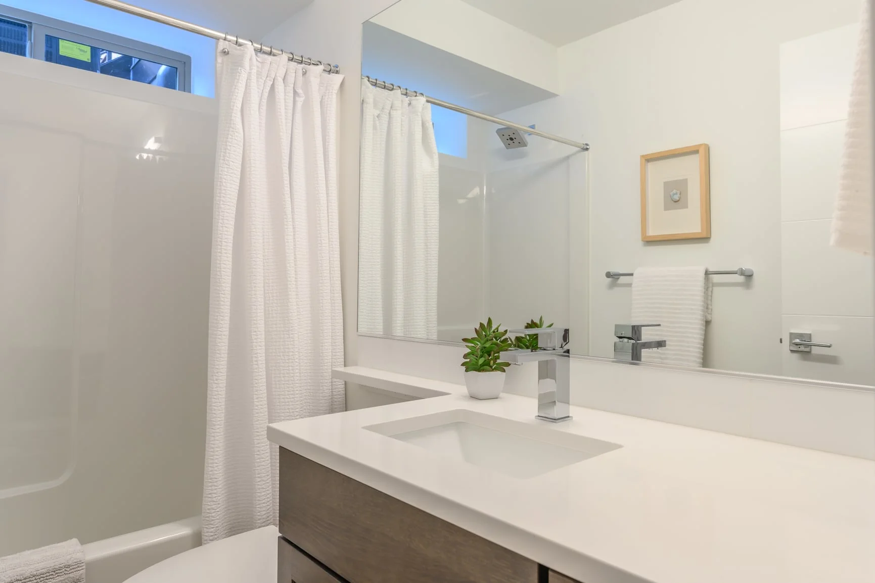 1886 NE Holman St - Photo 14