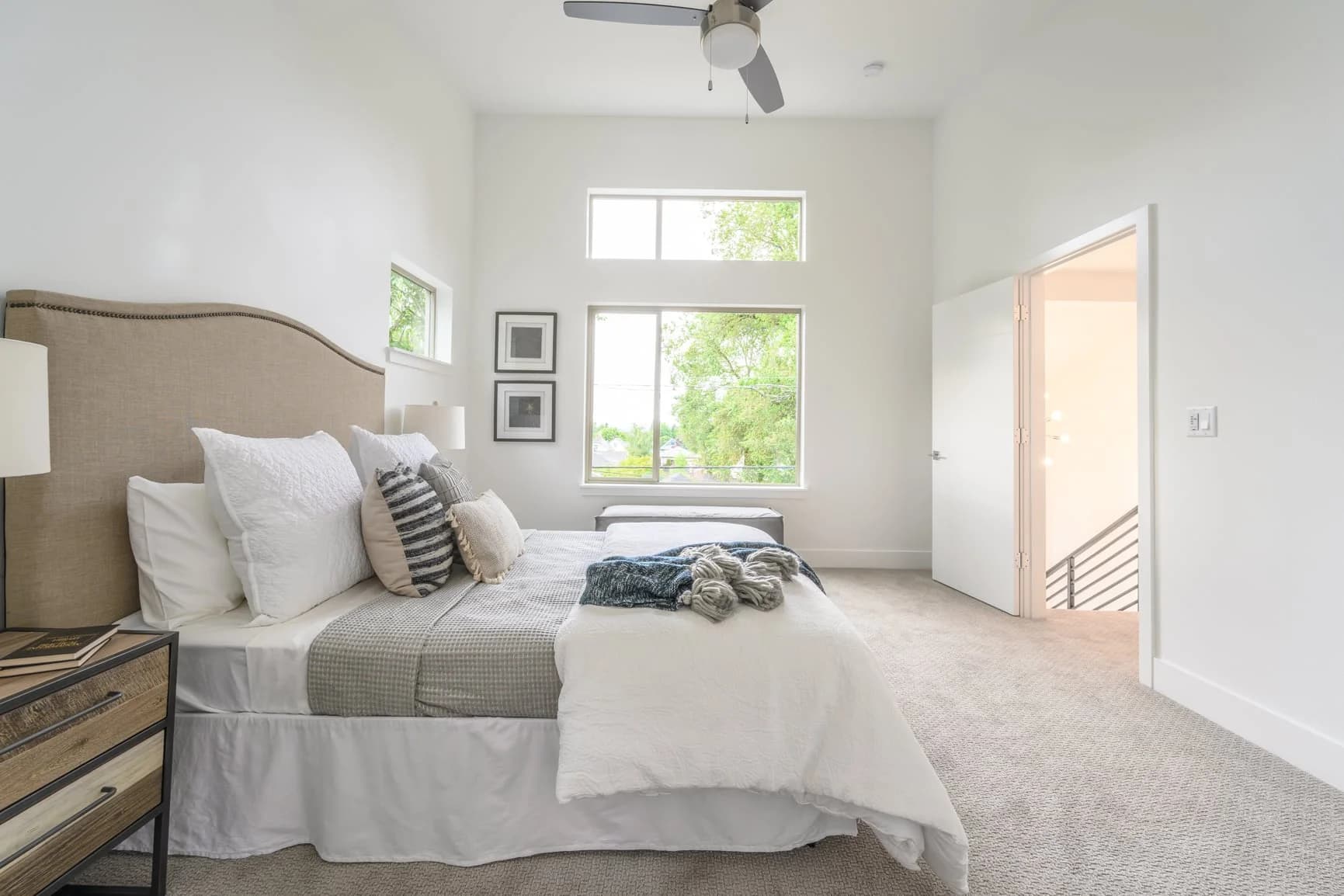 1886 NE Holman St - Photo 18