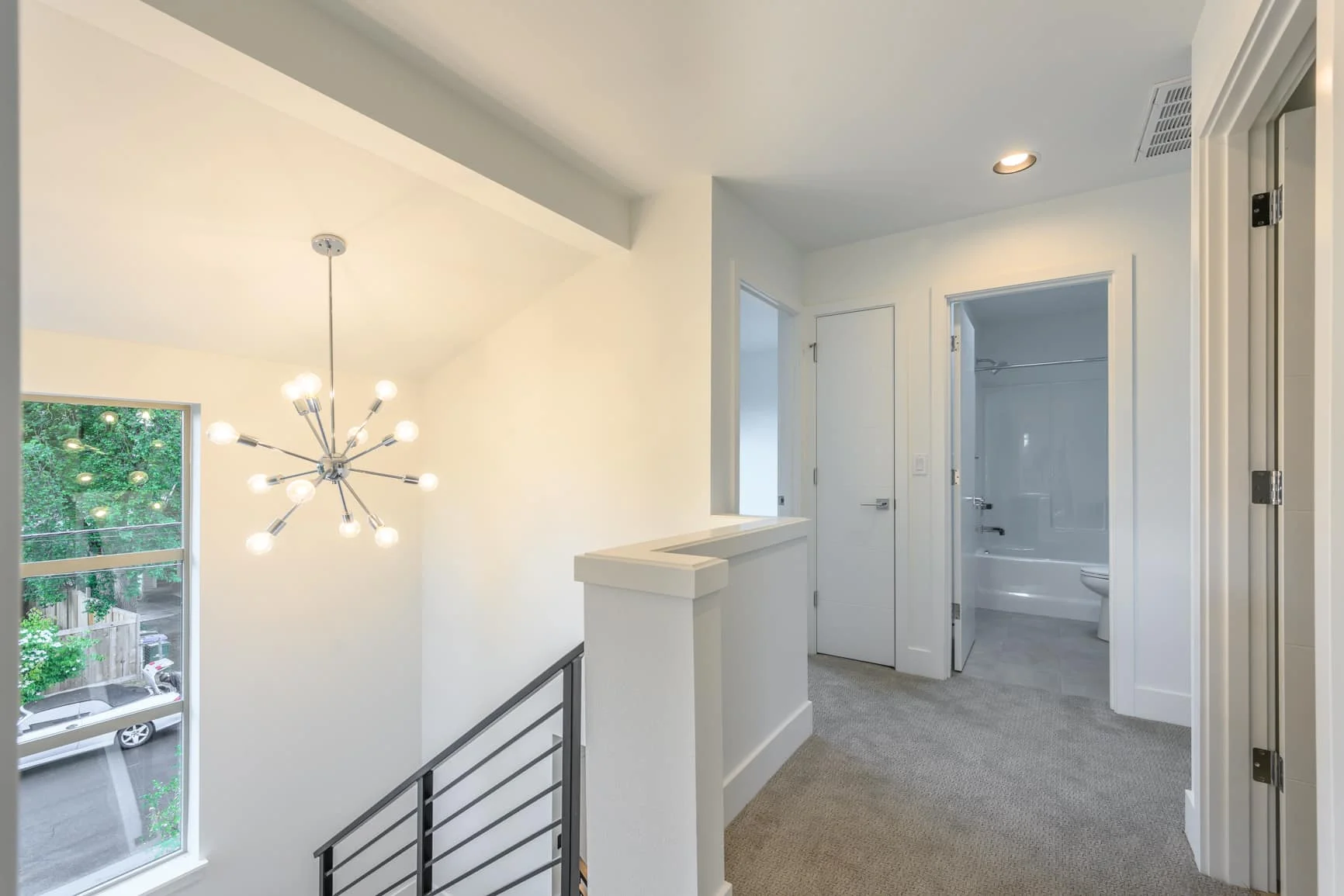 1886 NE Holman St - Photo 24