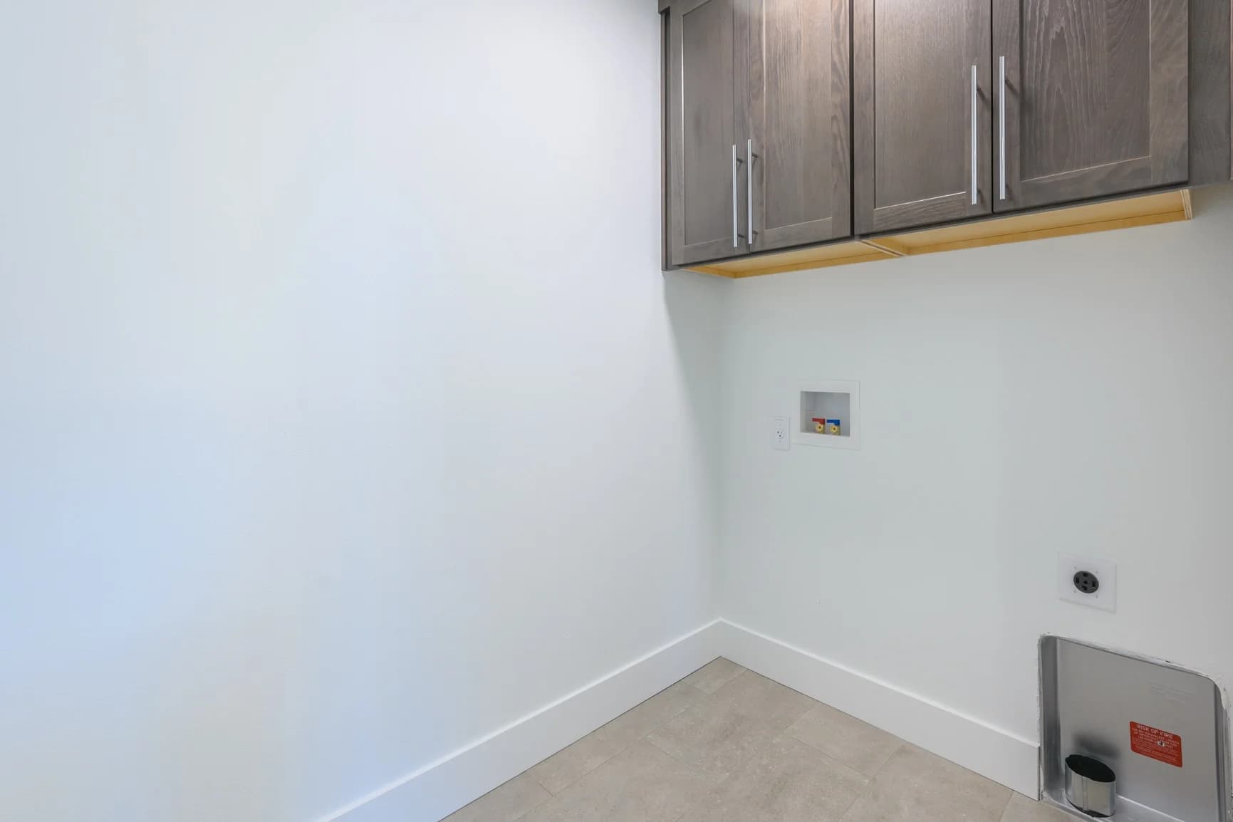 1886 NE Holman St - Photo 25