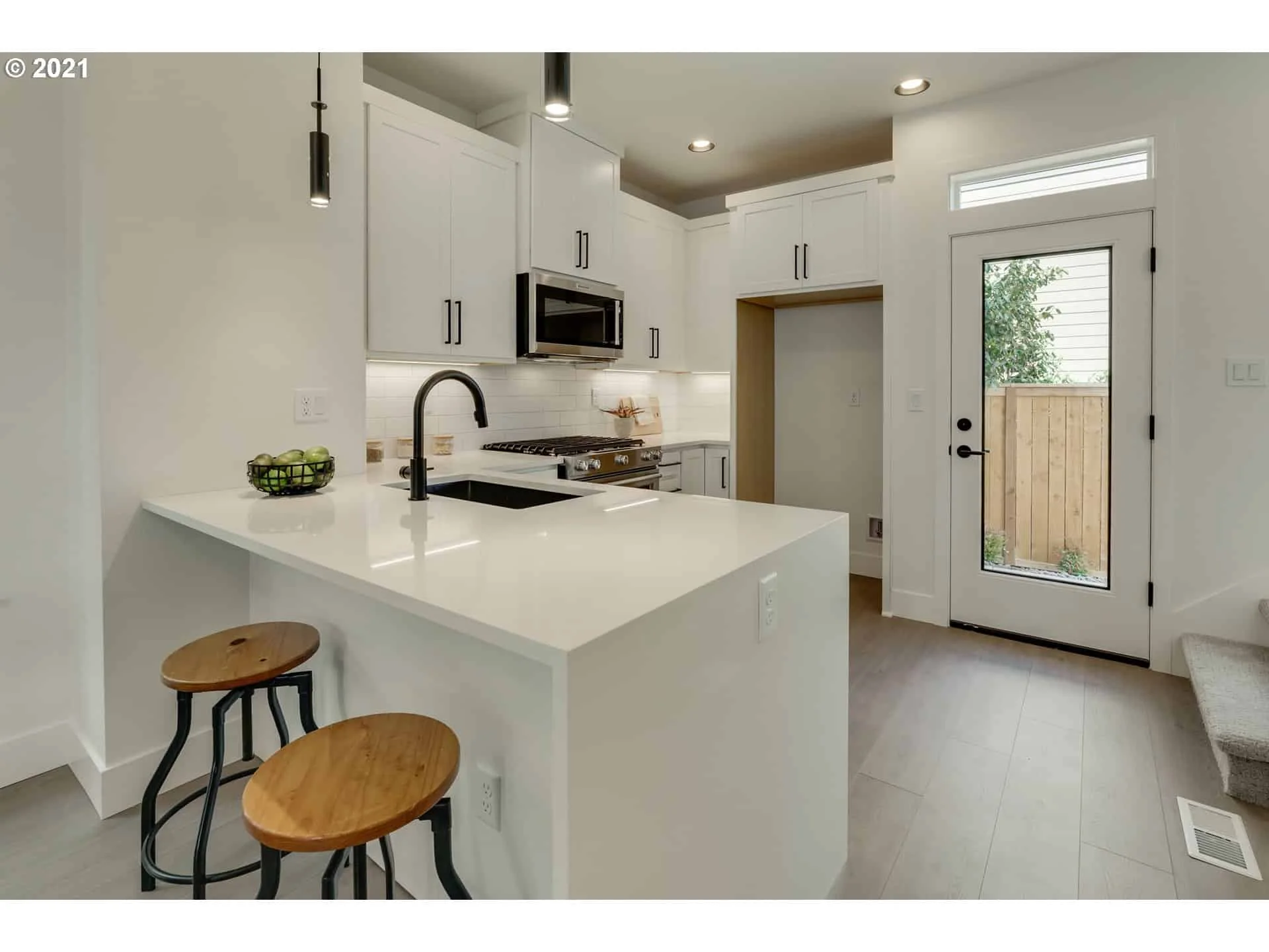 7528 SW 31st Ave - Photo 5