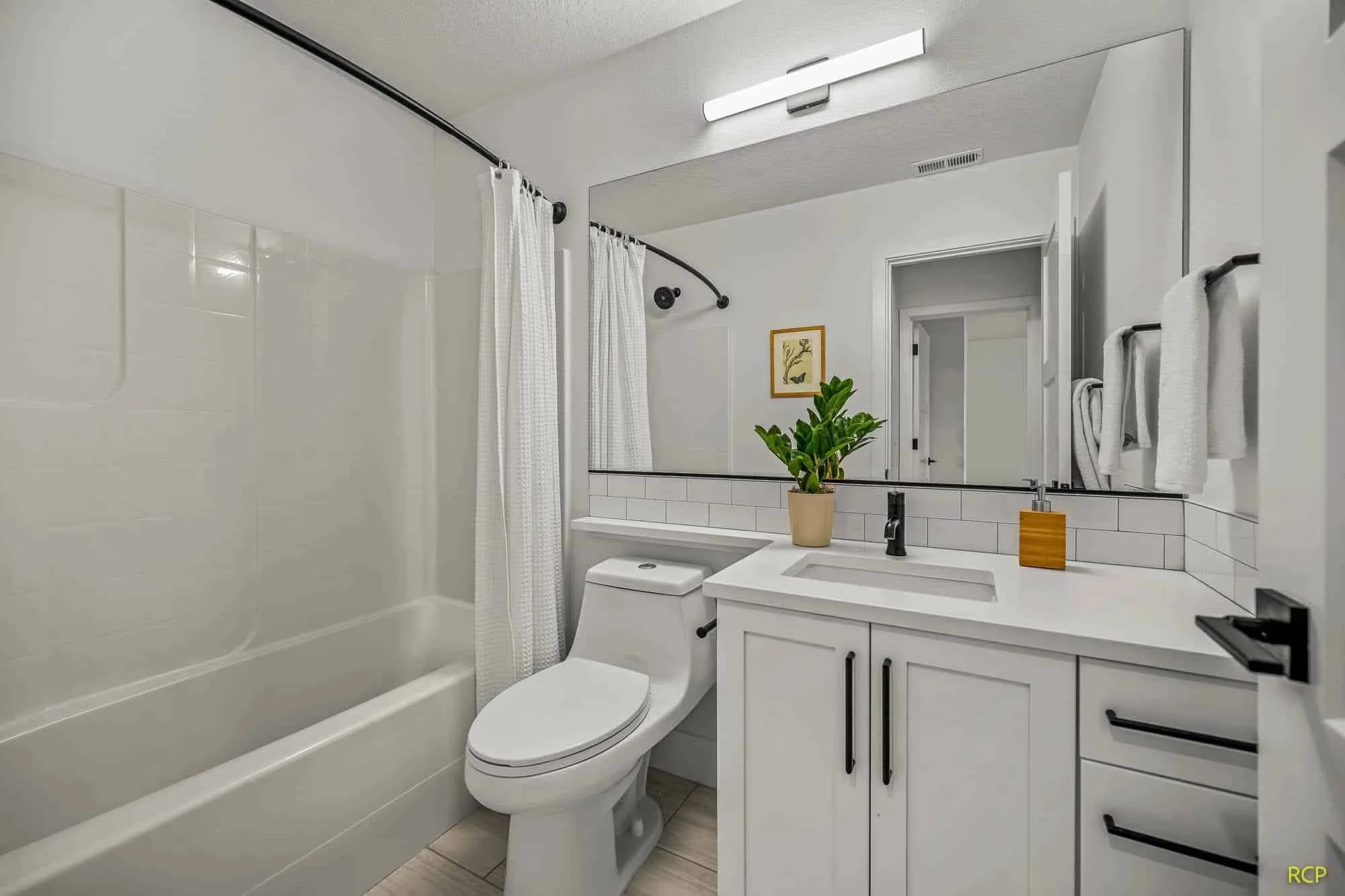 8165 N Brandon Ave - Photo 18