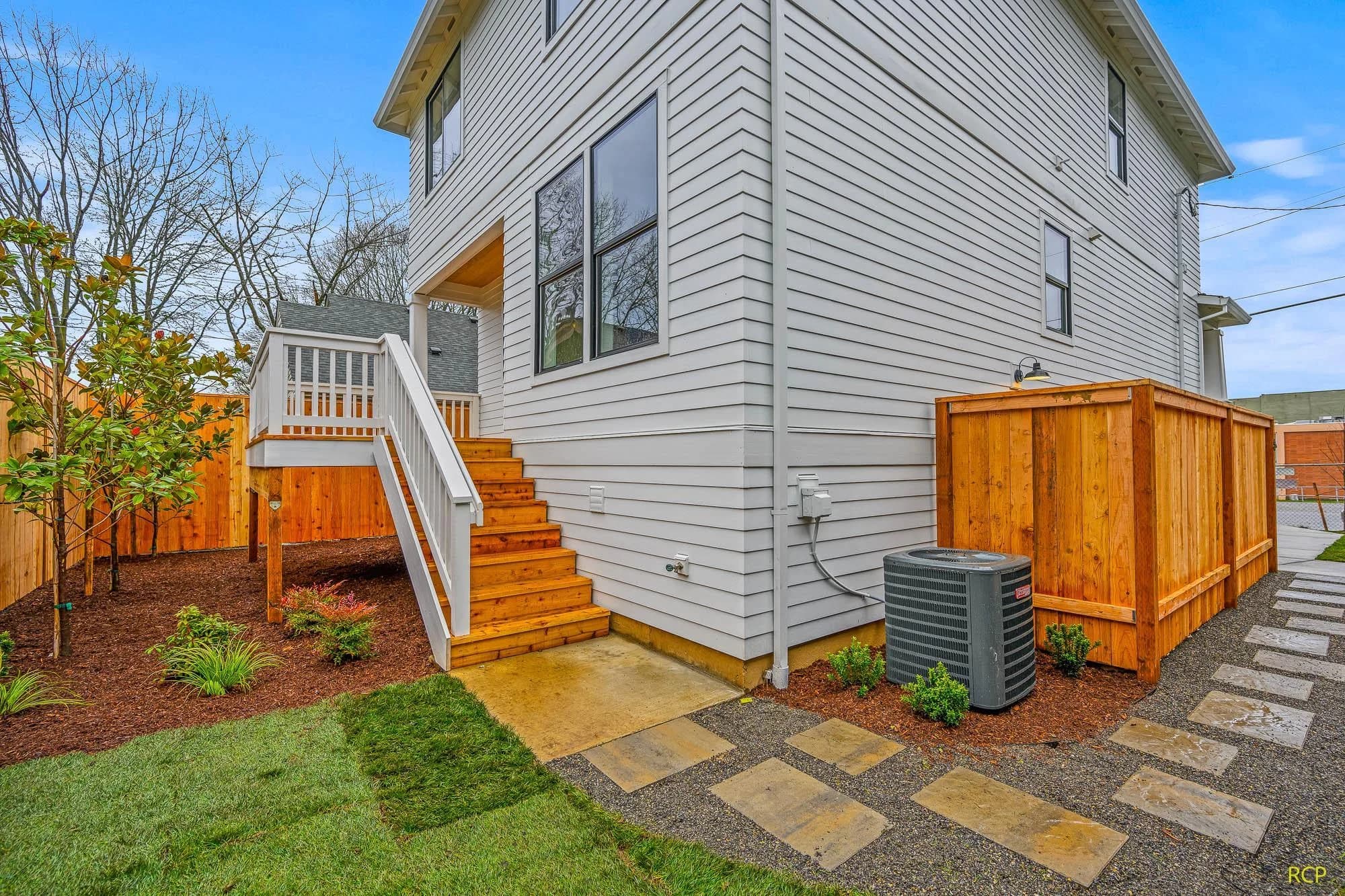 8165 N Brandon Ave - Photo 2