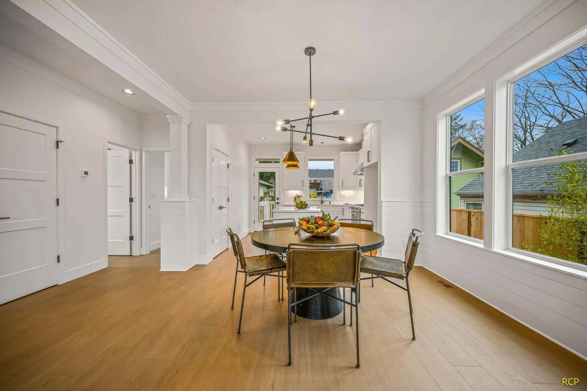 8165 N Brandon Ave - Photo 5