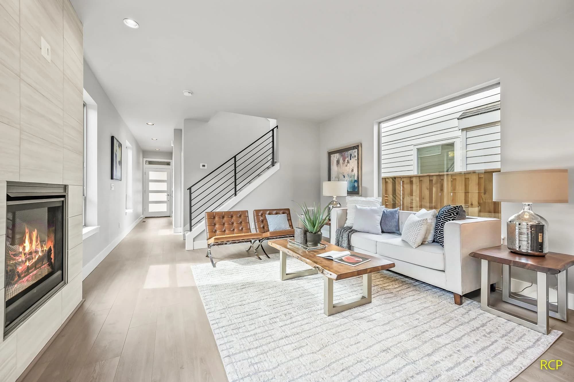 8454 N Seward Ave - Photo 8