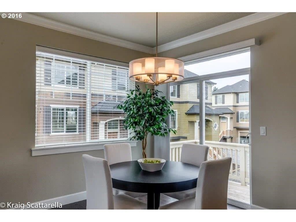 Carriage House Village - Photo 6