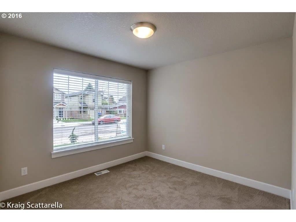 Carriage House Village - Photo 14