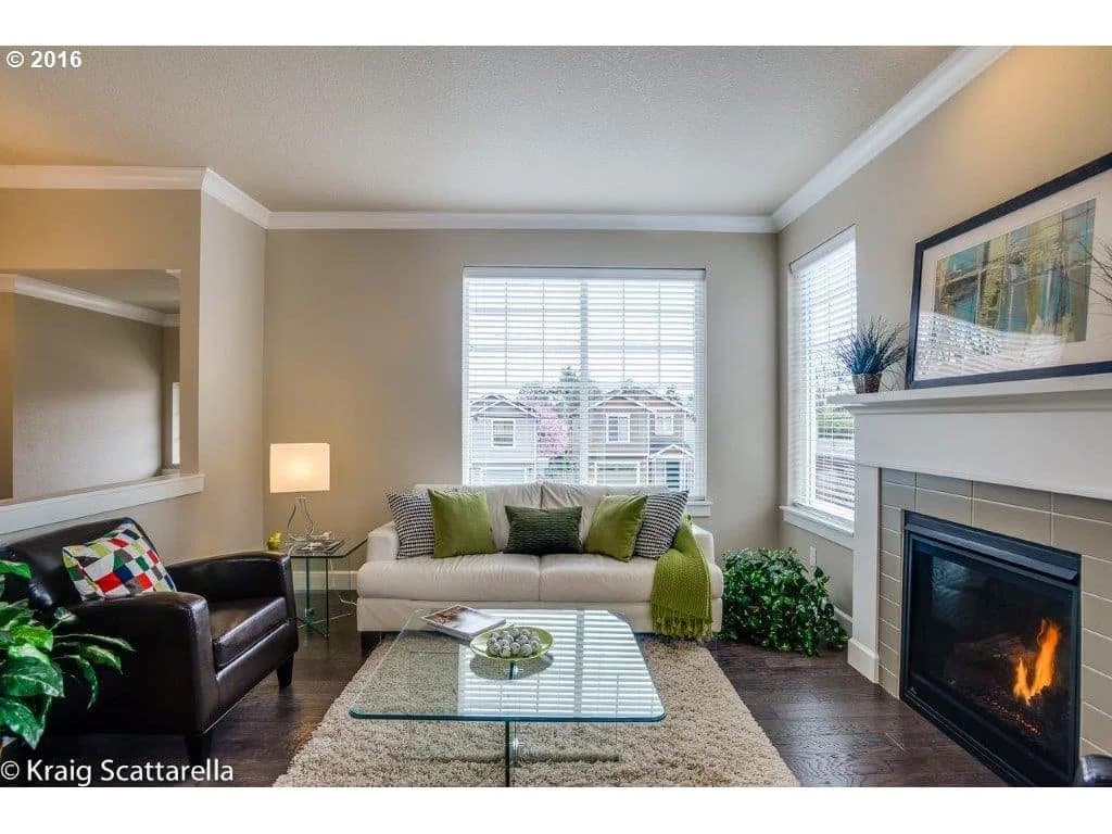 Carriage House Village - Photo 4