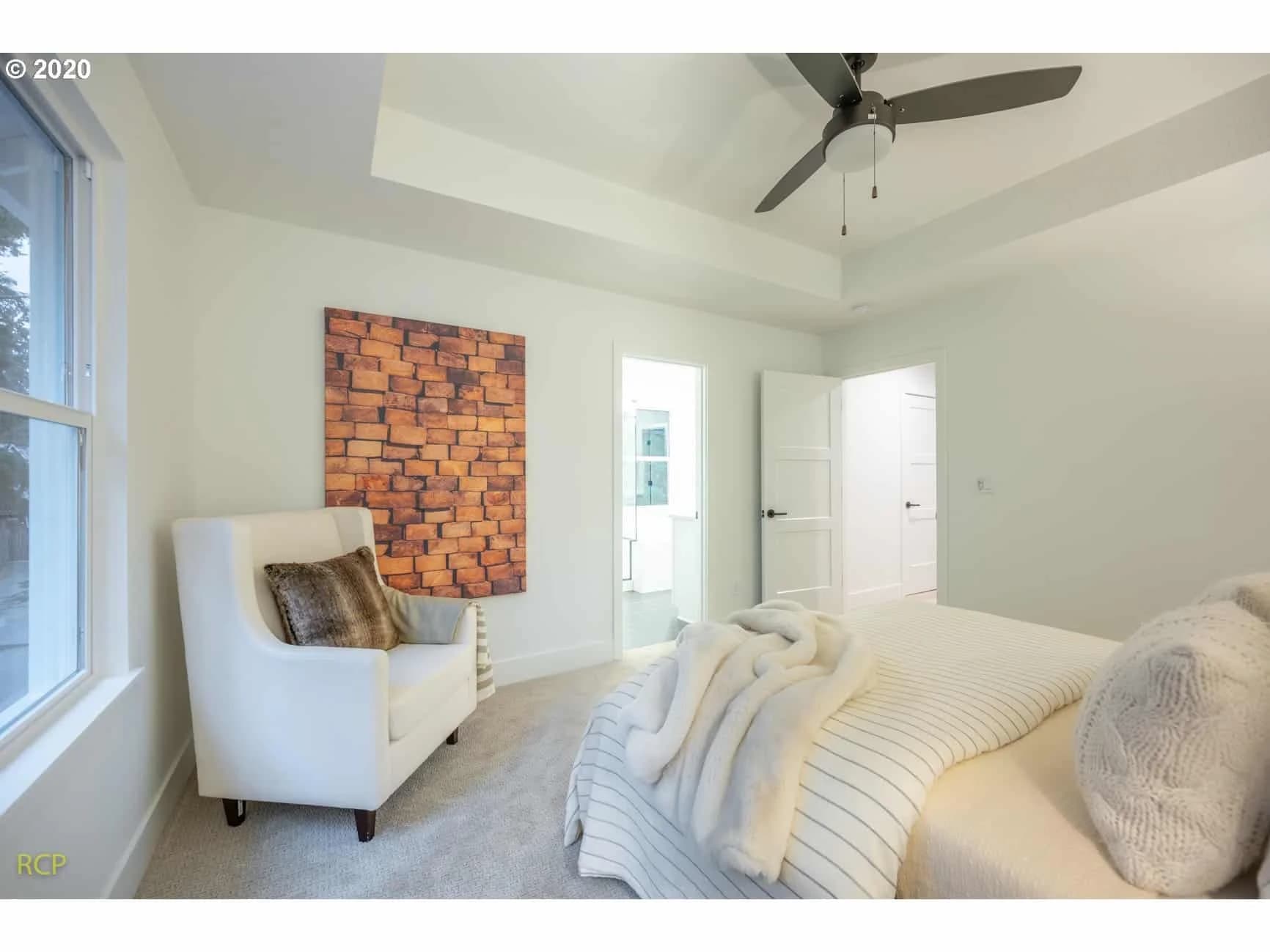 Discovery Park Condominiums - Photo 18