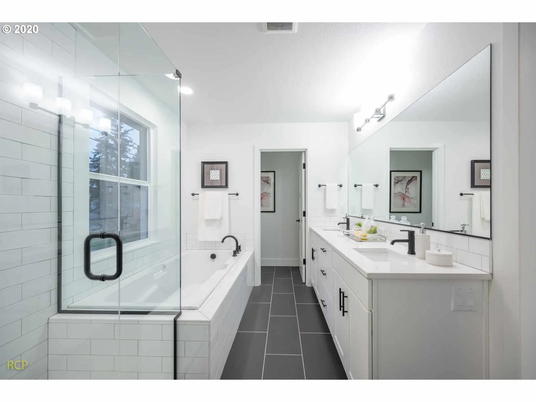 Discovery Park Condominiums - Photo 19