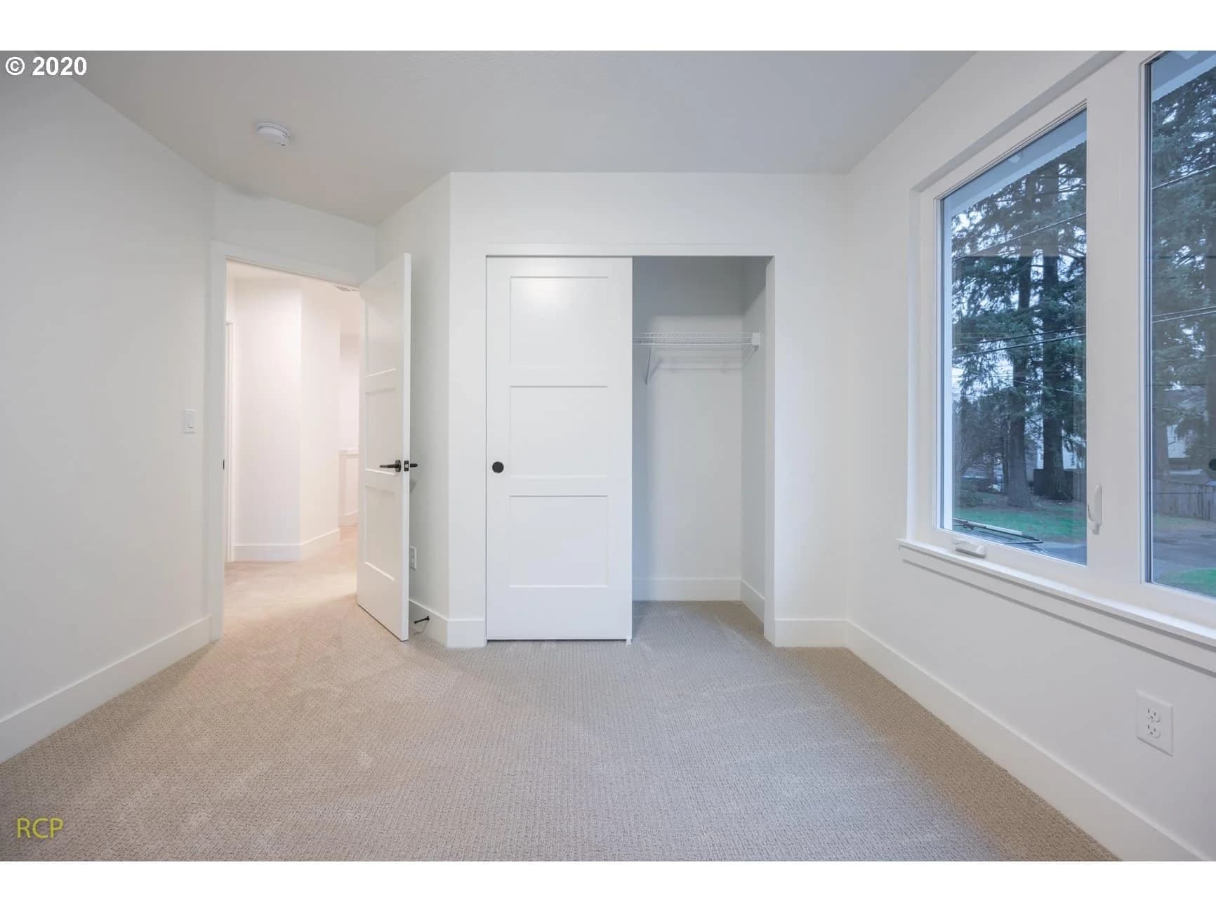 Discovery Park Condominiums - Photo 23