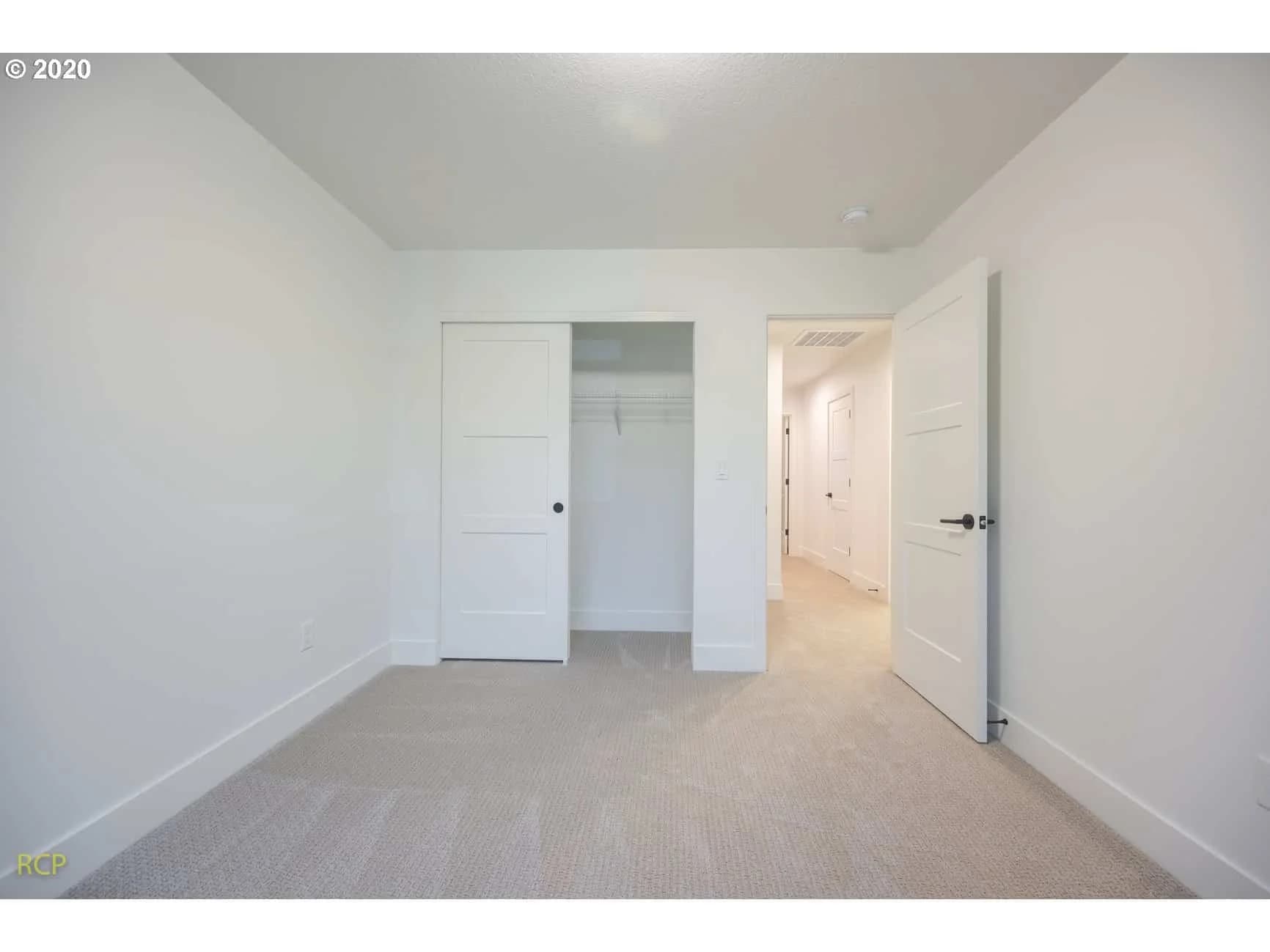 Discovery Park Condominiums - Photo 25