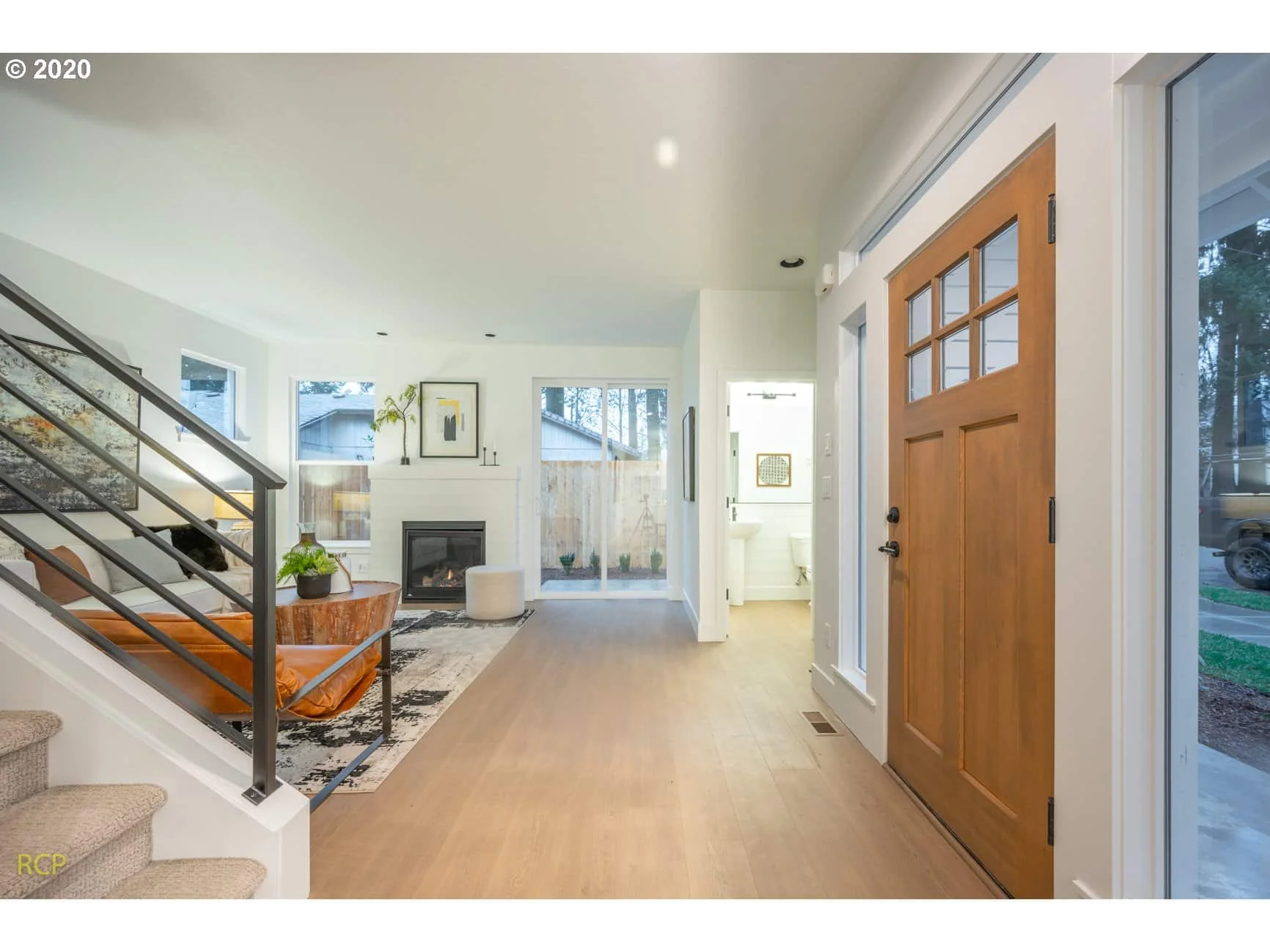 Discovery Park Condominiums - Photo 4