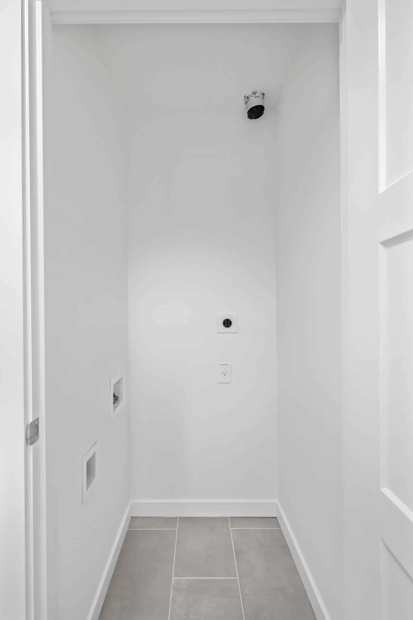 Fairport Condominiums - Photo 6