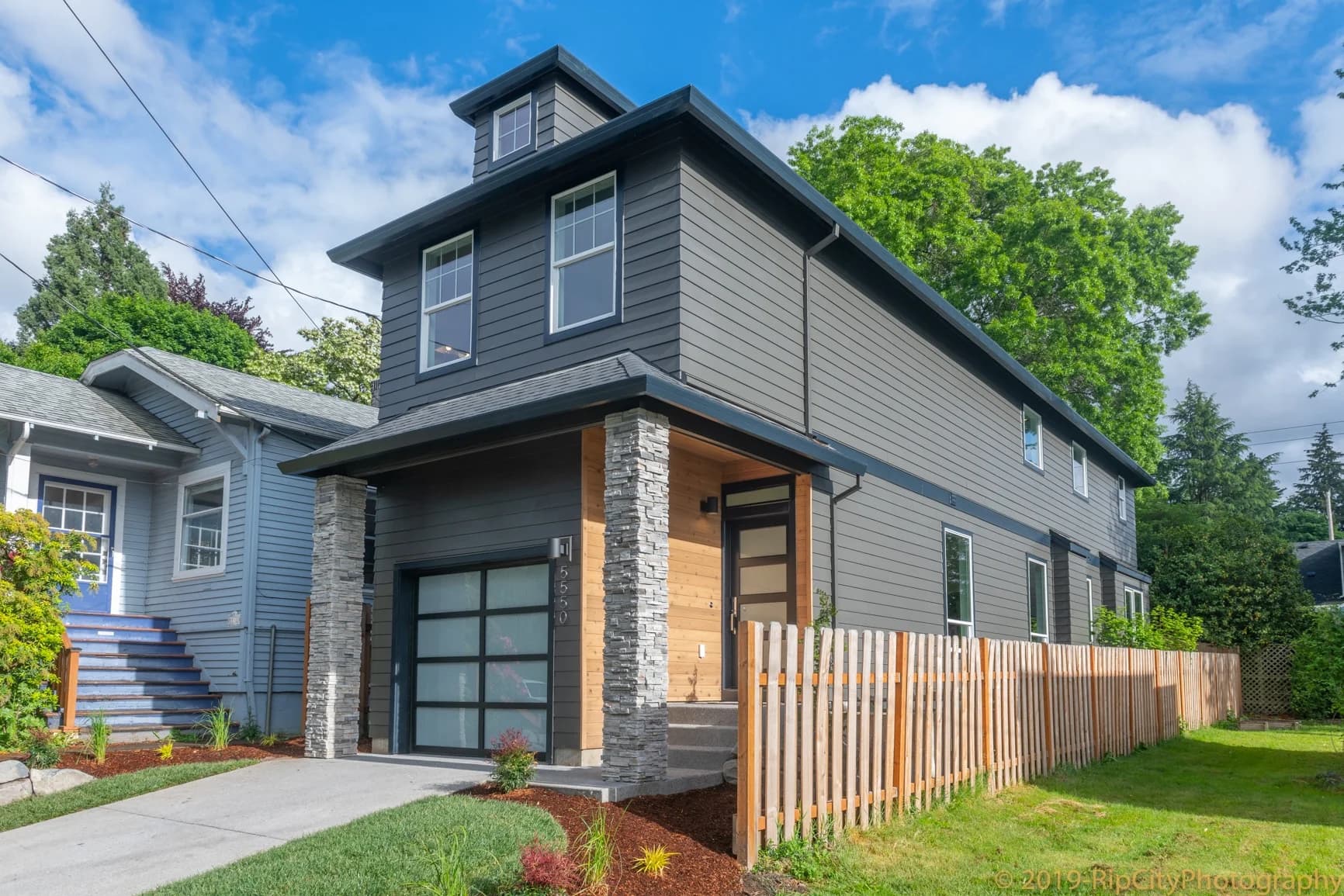 5550 SE Oak St - Photo 3