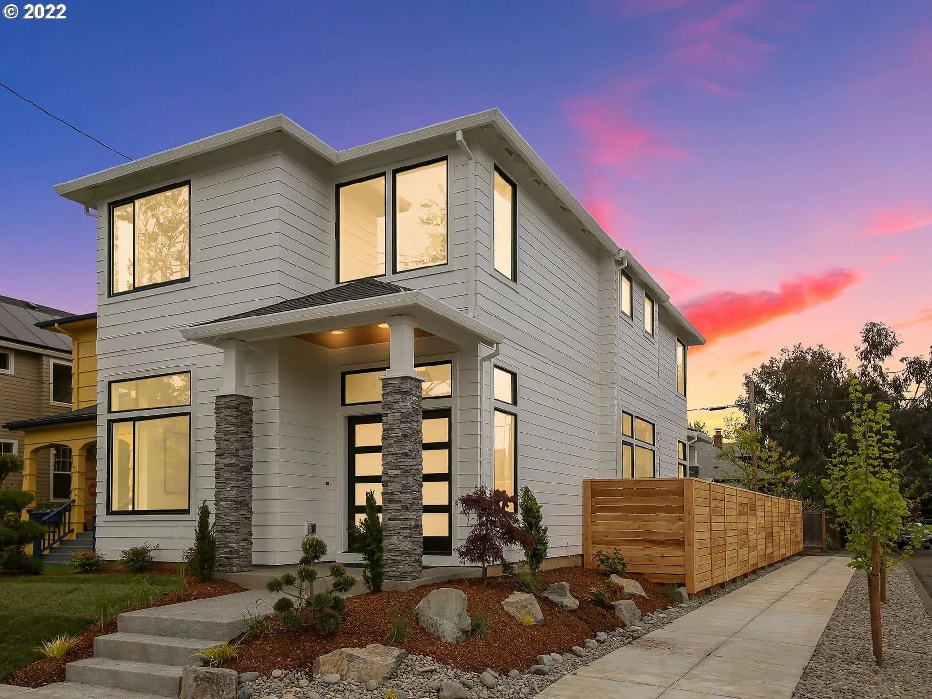 6704 N Knowles Ave - Photo 1