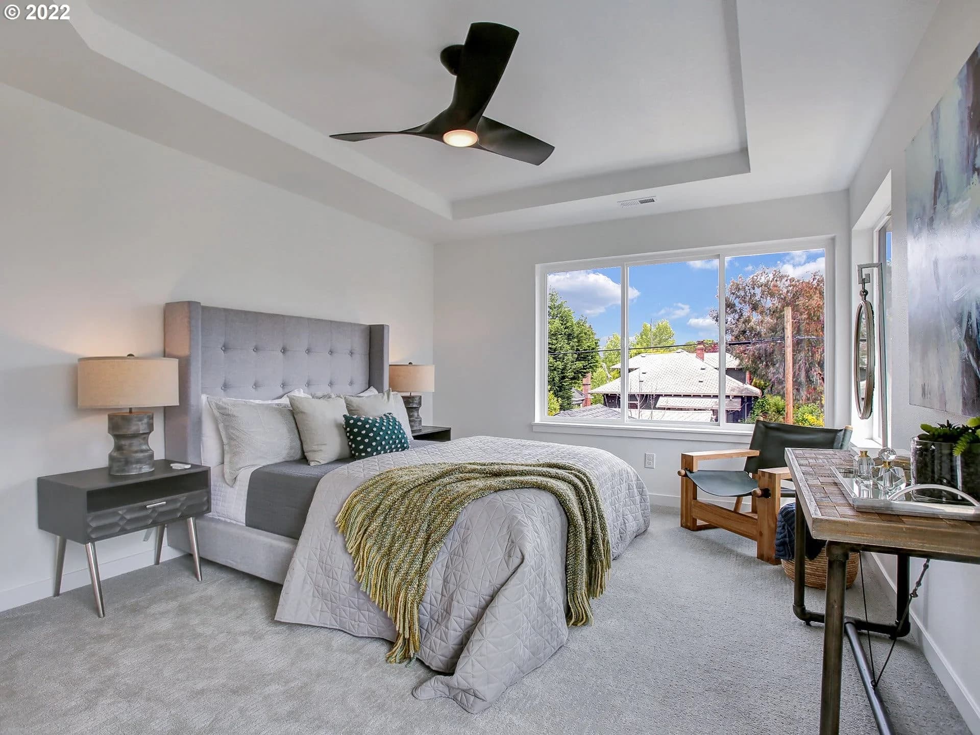 6704 N Knowles Ave - Photo 17