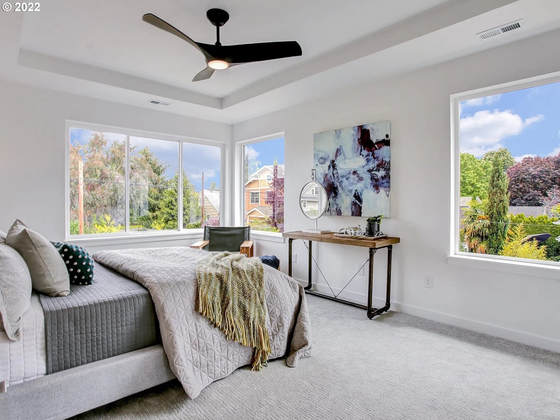 6704 N Knowles Ave - Photo 18