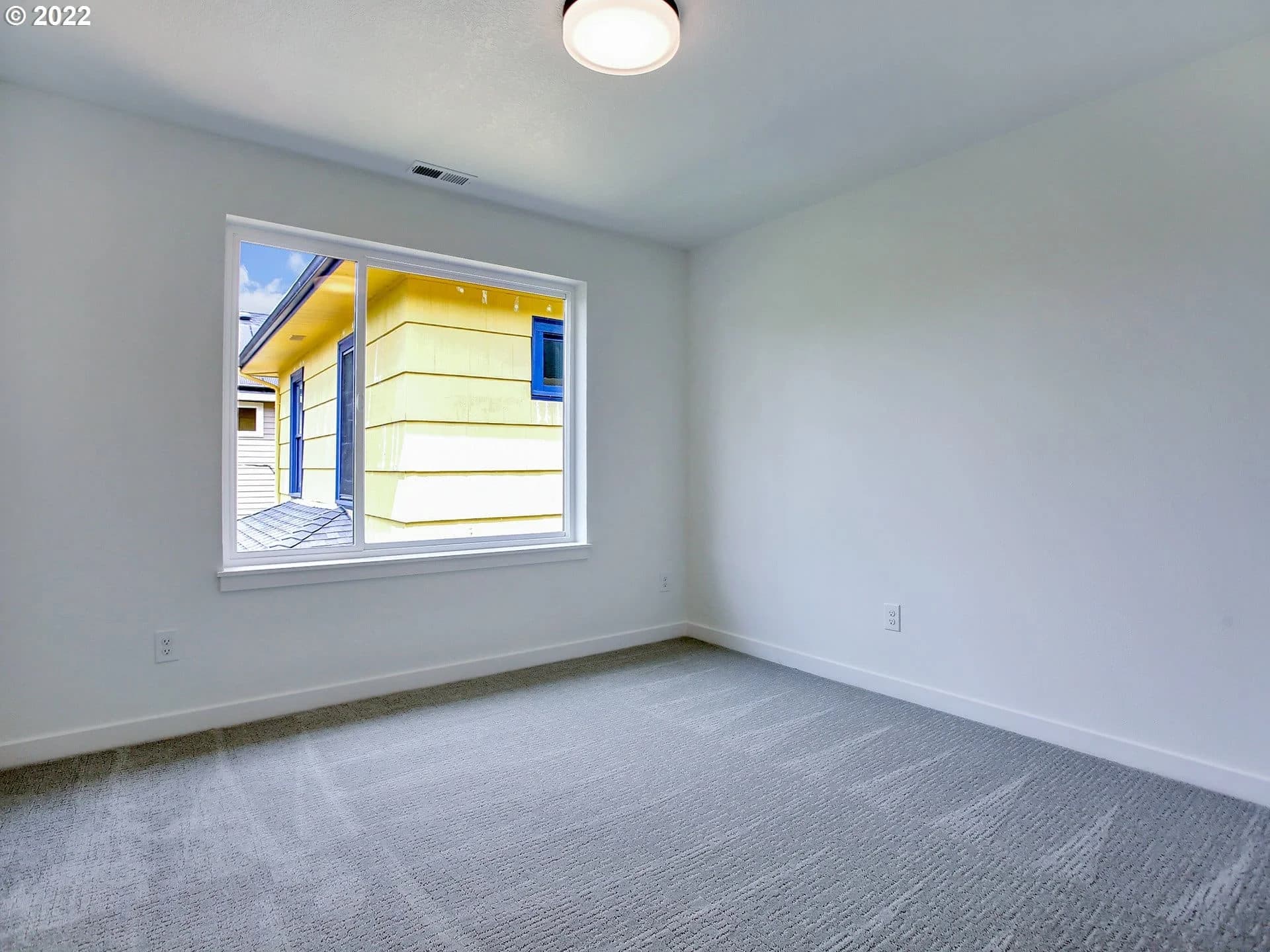 6704 N Knowles Ave - Photo 25