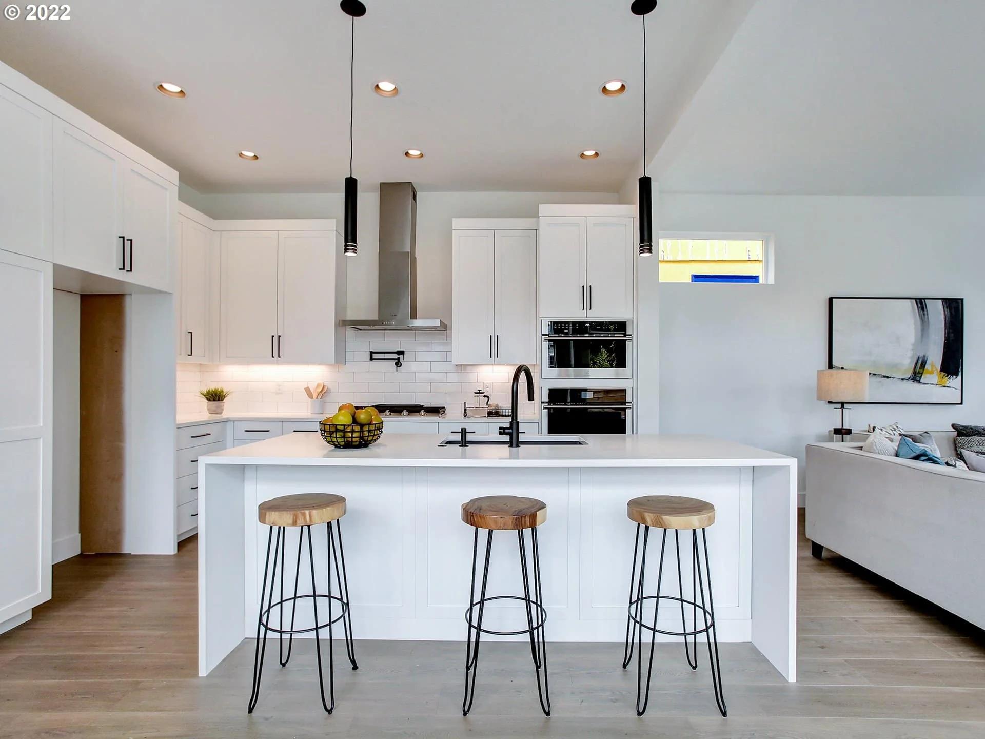 6704 N Knowles Ave - Photo 7