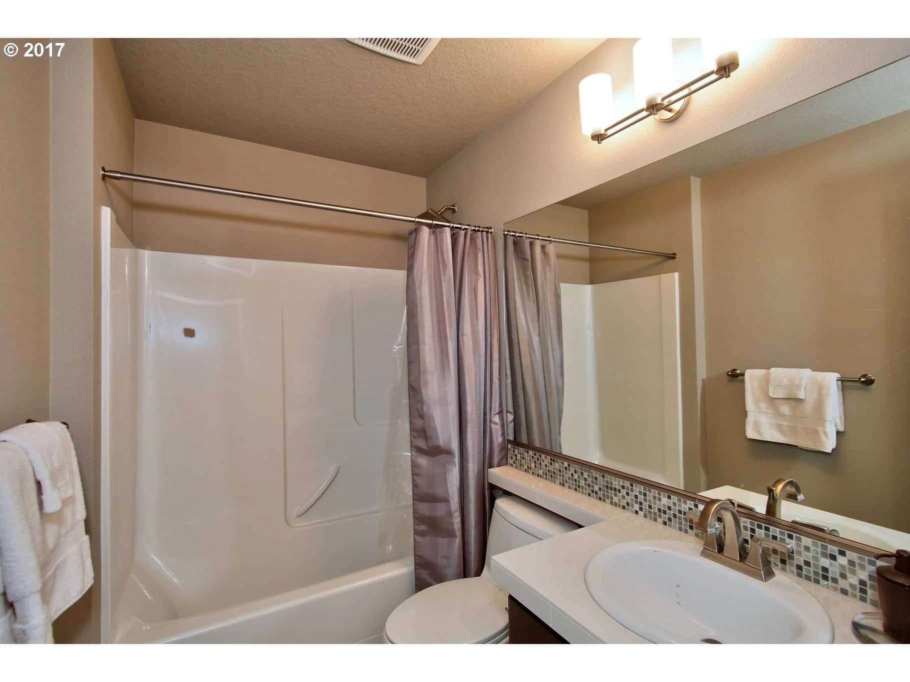 7374 N Macrum Ave - Photo 27