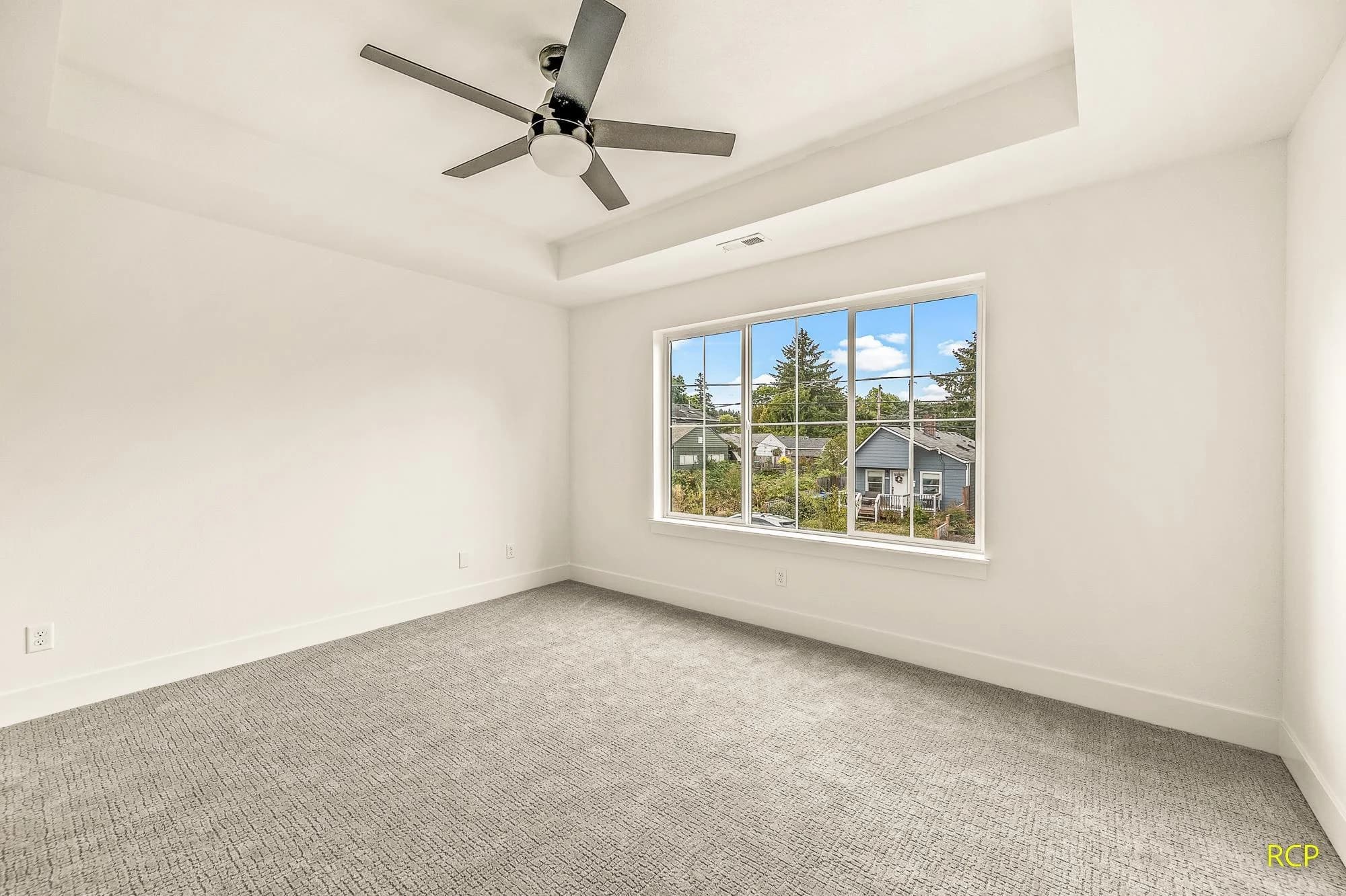 8450 N Seward Ave - Photo 26