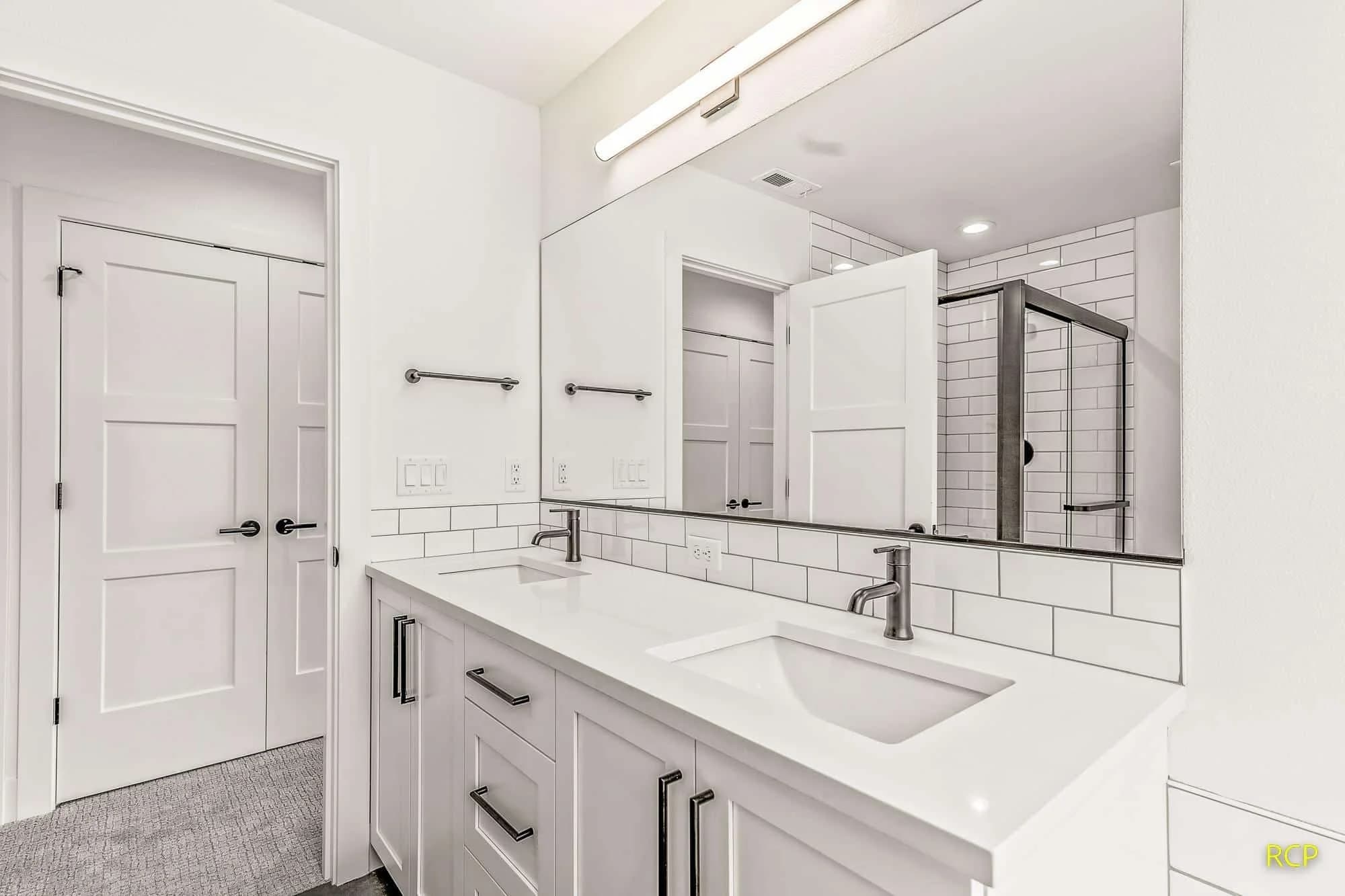 8450 N Seward Ave - Photo 29