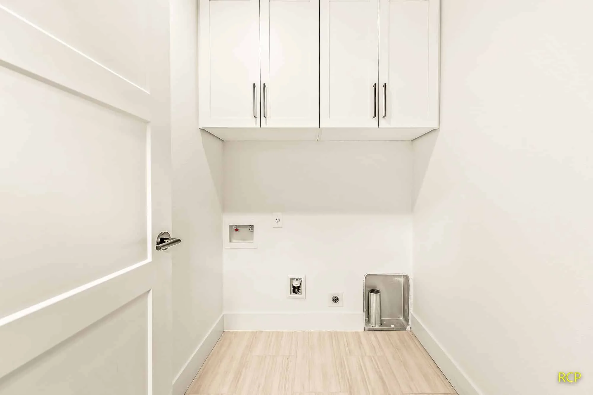 8450 N Seward Ave - Photo 32