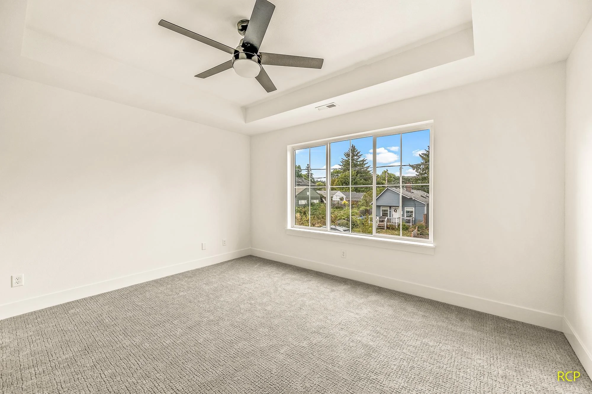 8450 N Seward Ave - Photo 26