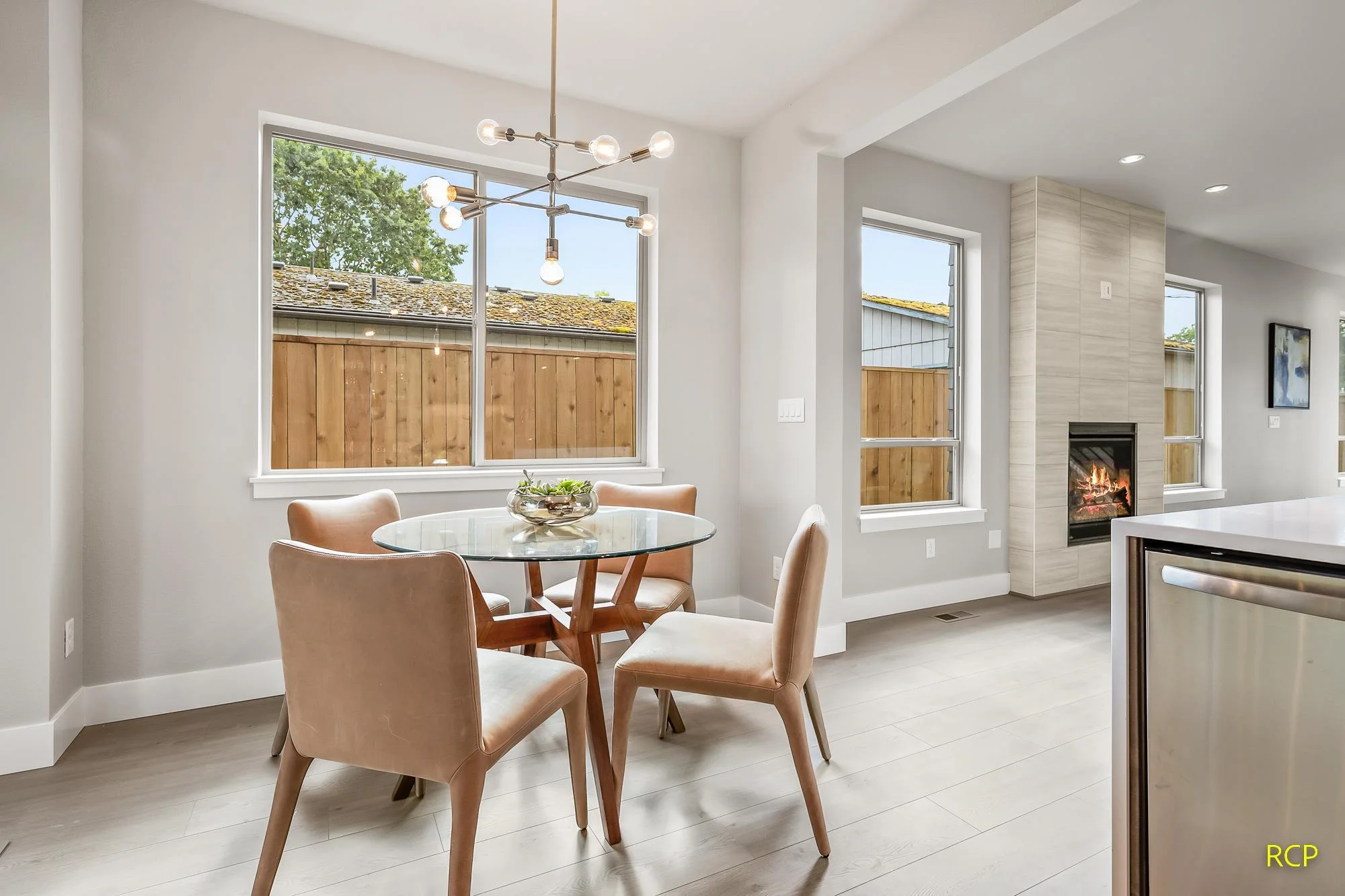 8454 N Seward Ave - Photo 12