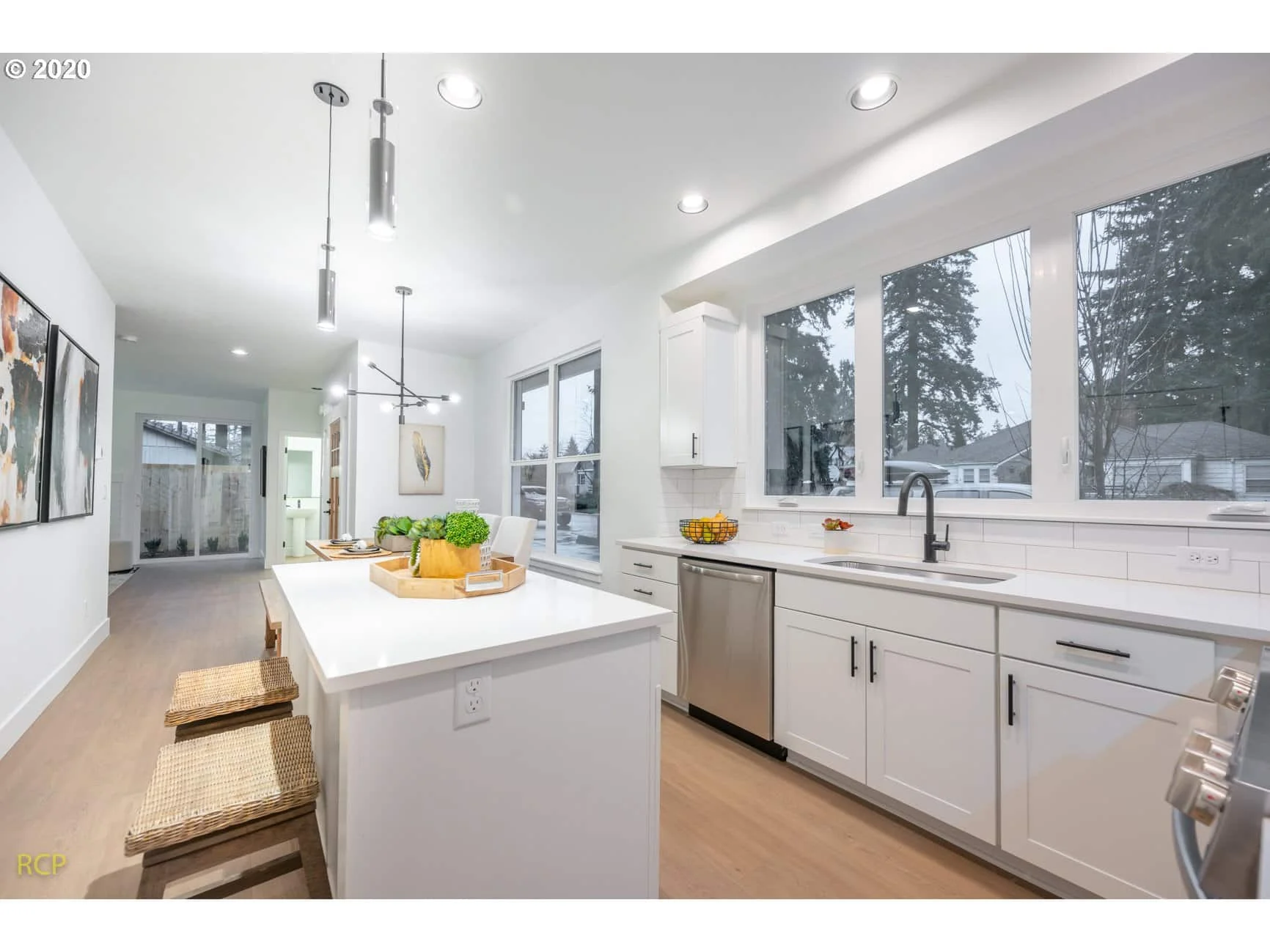 Discovery Park Condominiums - Photo 12