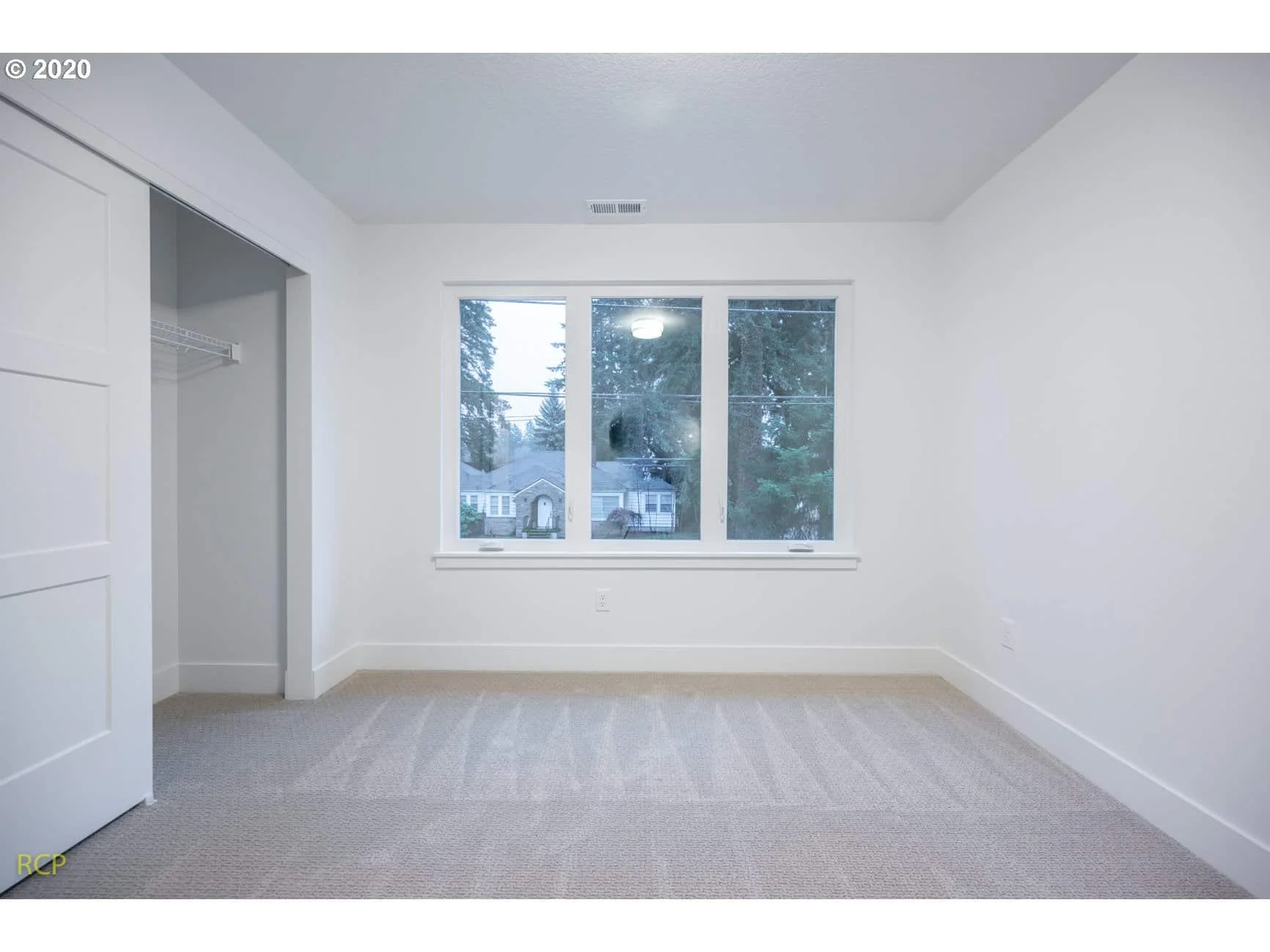 Discovery Park Condominiums - Photo 22