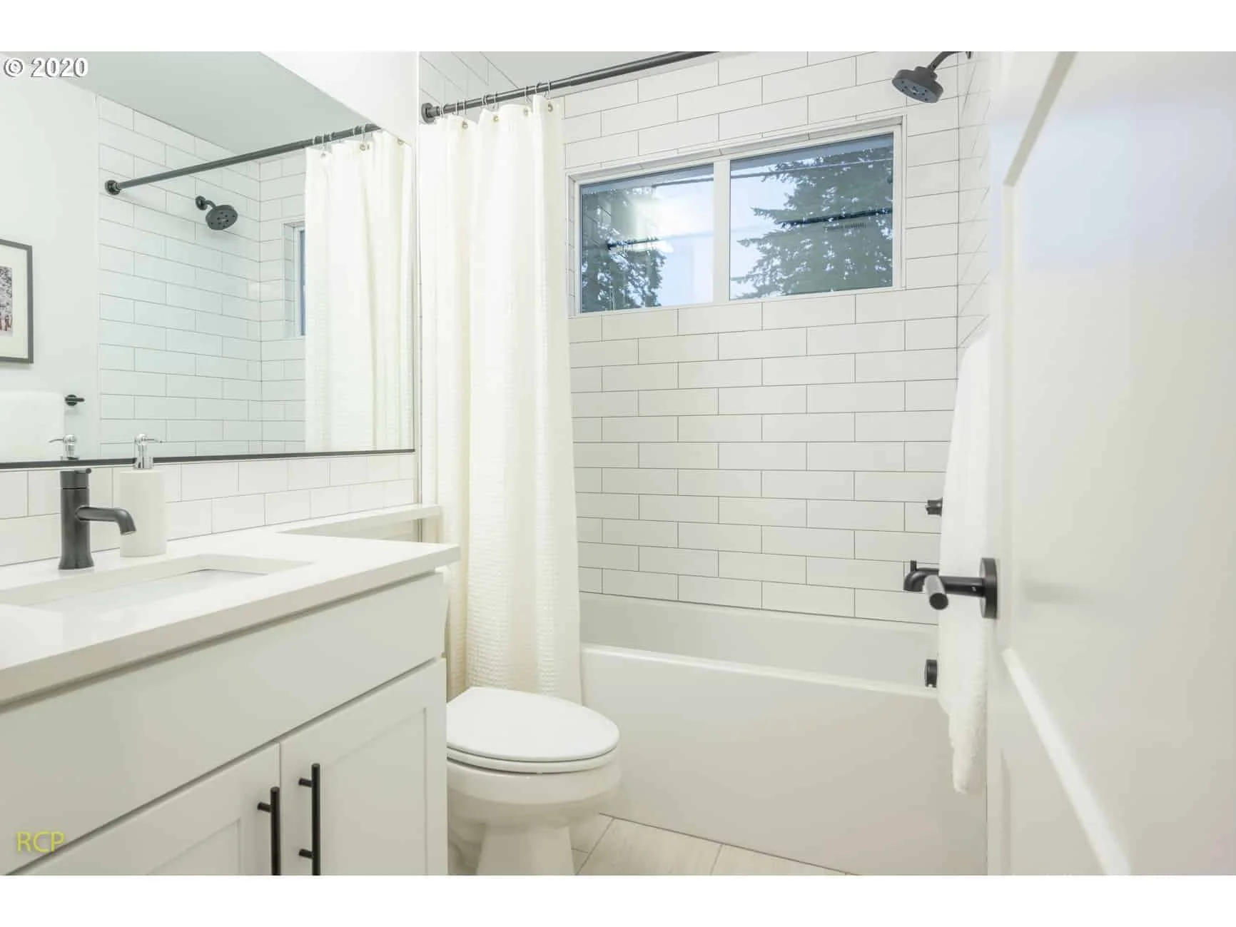 Discovery Park Condominiums - Photo 26